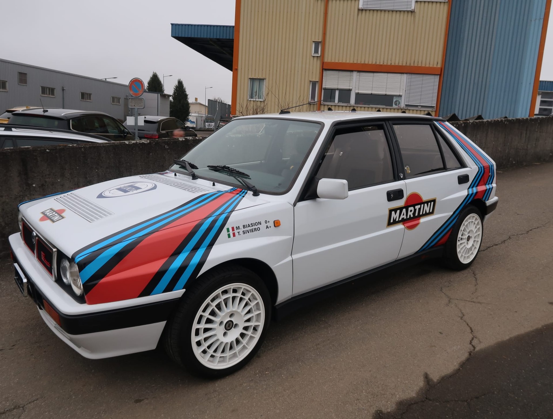 LANCIA Delta HF Integrale ABS - Etat d'origine remarquable - Ligne magistrale et combinaison de couleurs Martini (vétéran) - 2
