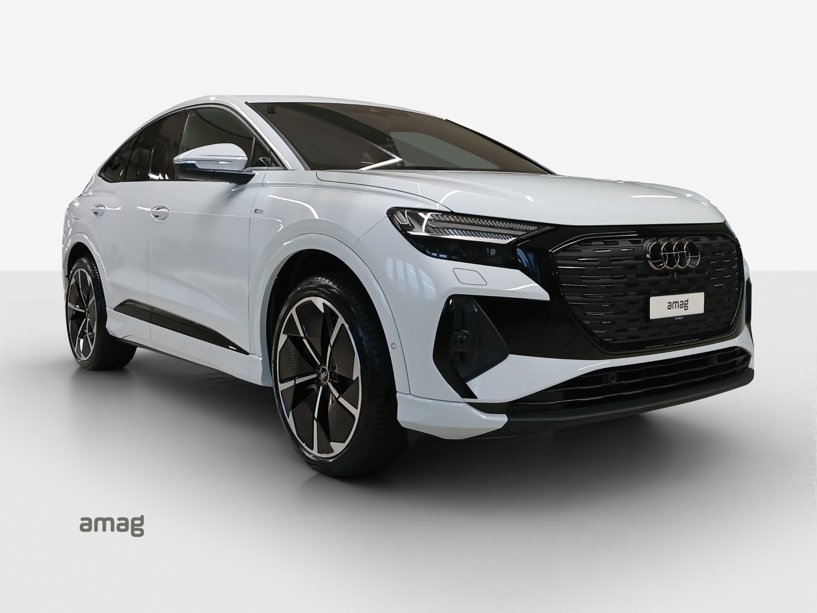 AUDI Q4 Sportback e-tron 45 Attraction quattro - 6