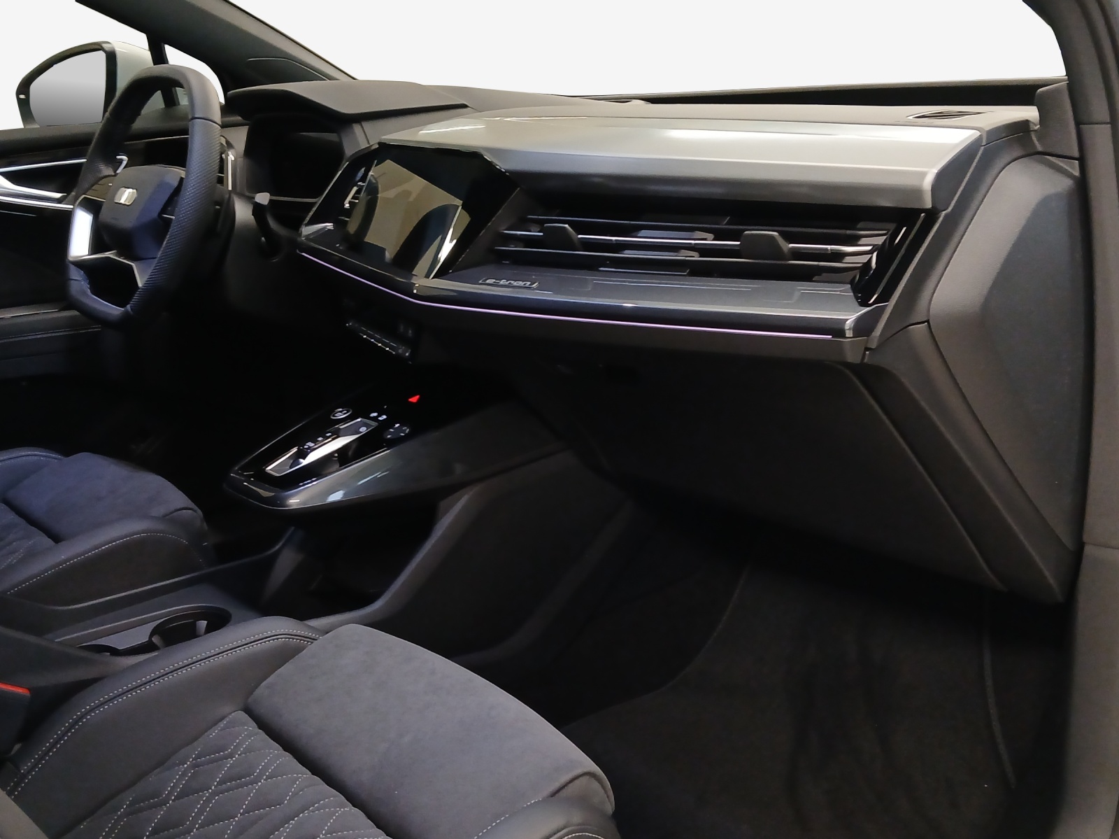 AUDI Q4 Sportback e-tron 45 Attraction quattro - 14