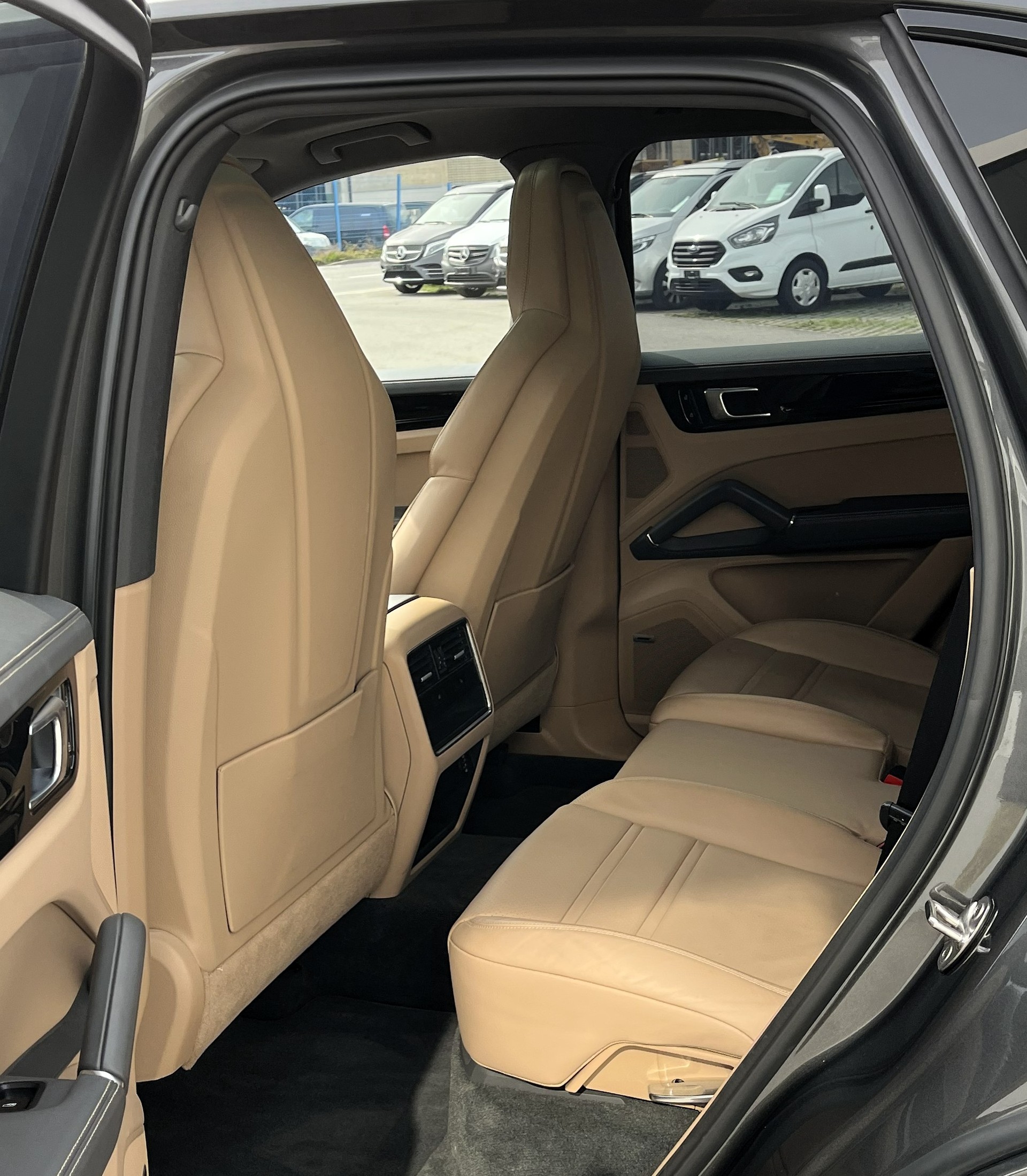 PORSCHE Cayenne S - 15