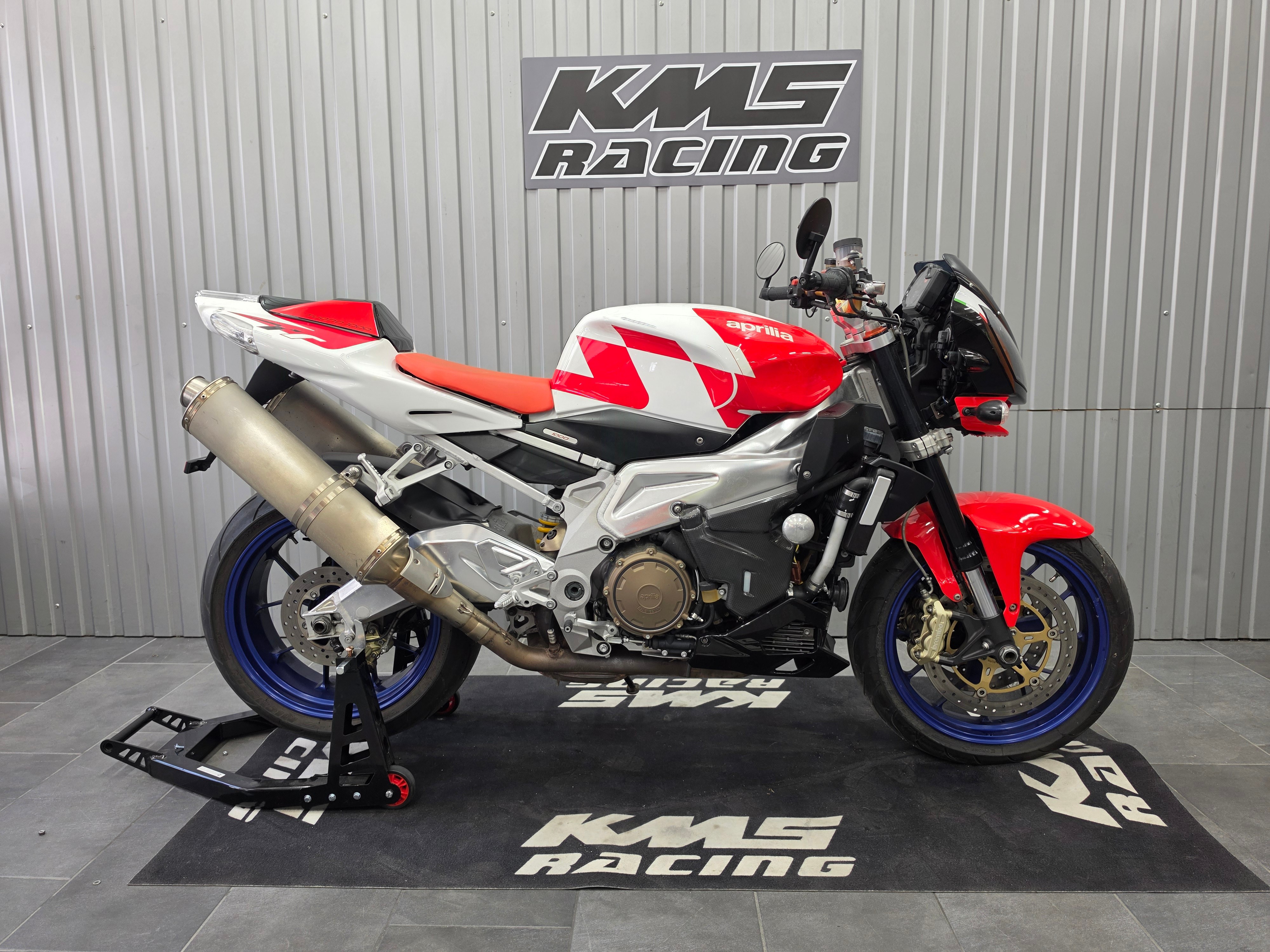 APRILIA Tuono