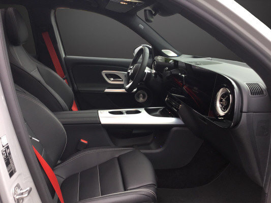MERCEDES-BENZ GLB 220 4Matic 8G-Tronic - 9