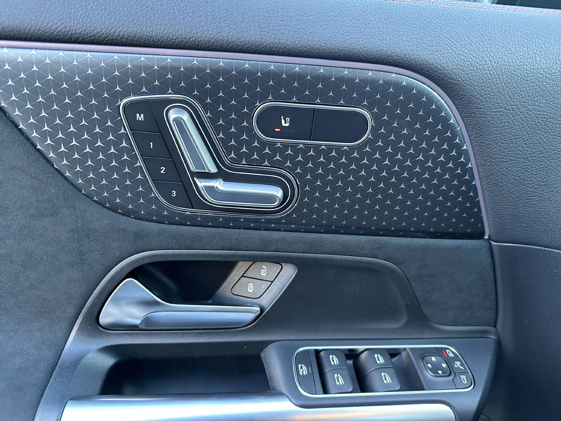 MERCEDES-BENZ EQA 350 Excellence AMG Line 4matic - 15