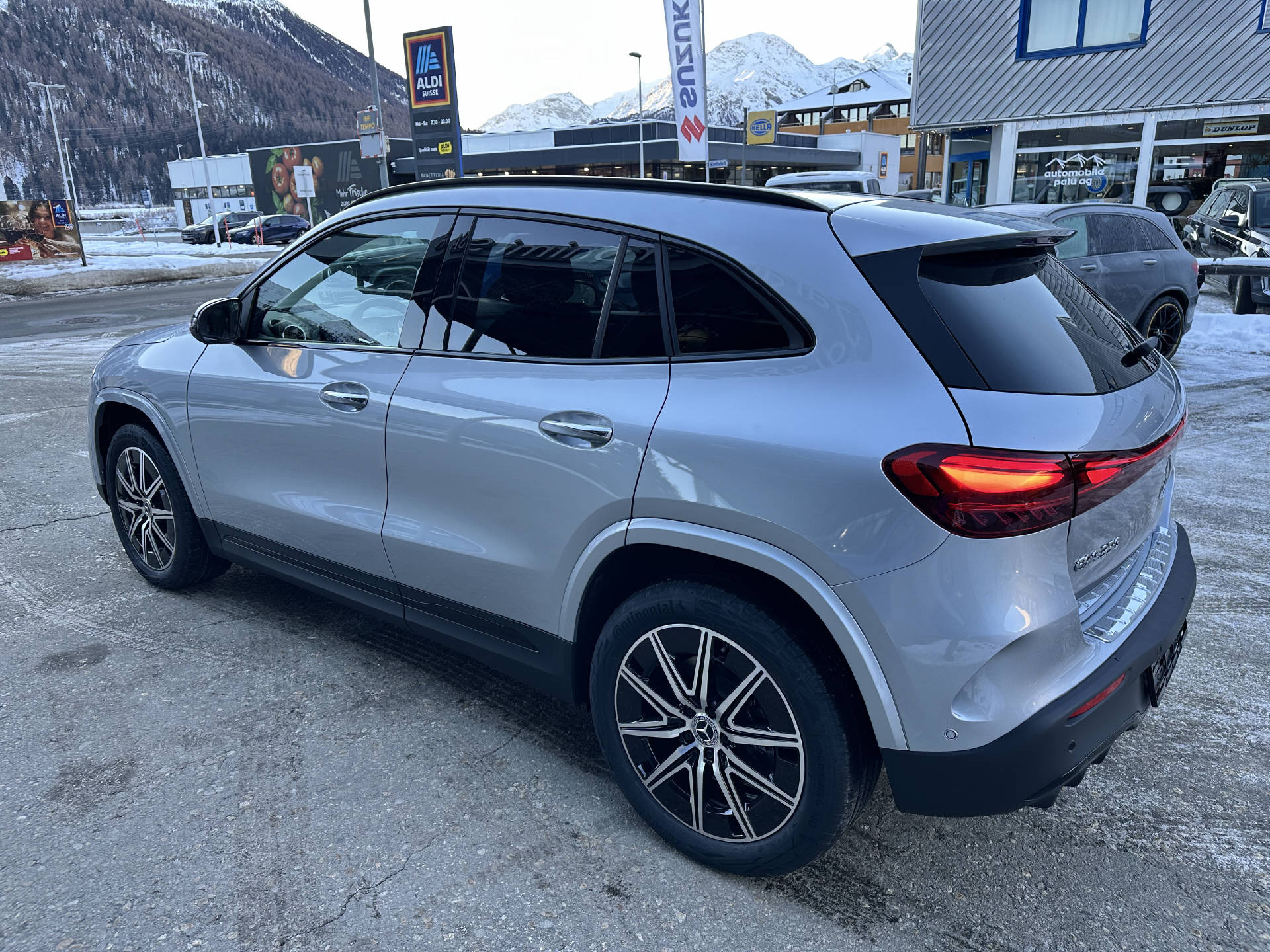 MERCEDES-BENZ EQA 350 Excellence AMG Line 4matic - 7