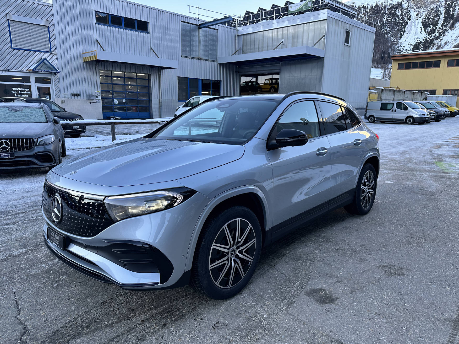 MERCEDES-BENZ EQA 350 Excellence AMG Line 4matic - 5