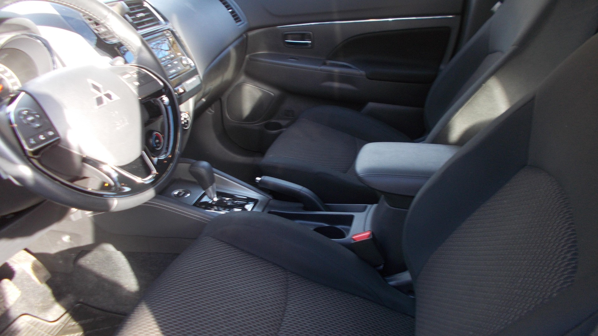 MITSUBISHI ASX 2.0 MIVEC Value 4WD Automat - 7