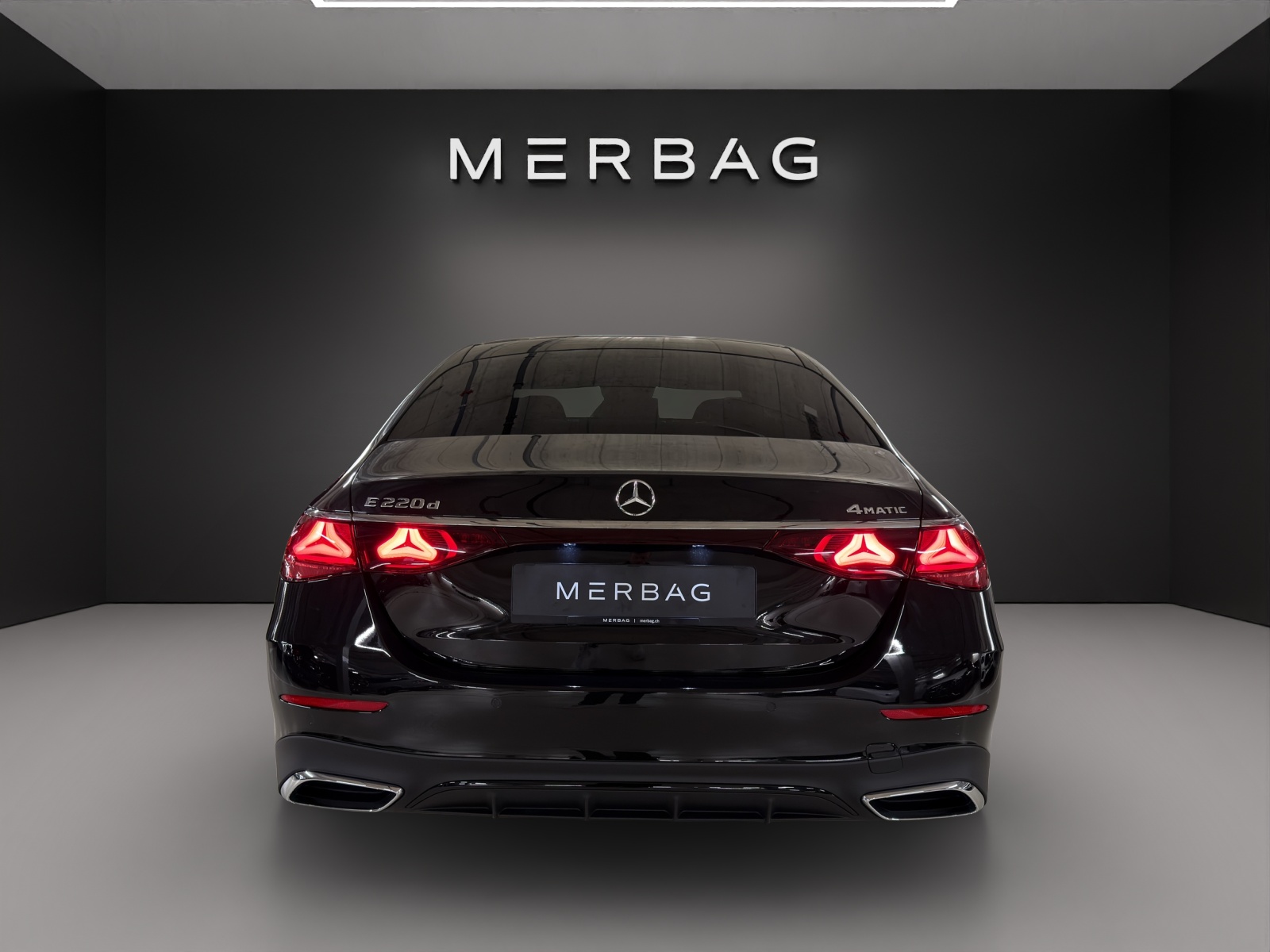 MERCEDES-BENZ E 220 d 4Matic 9G-Tronic - 4