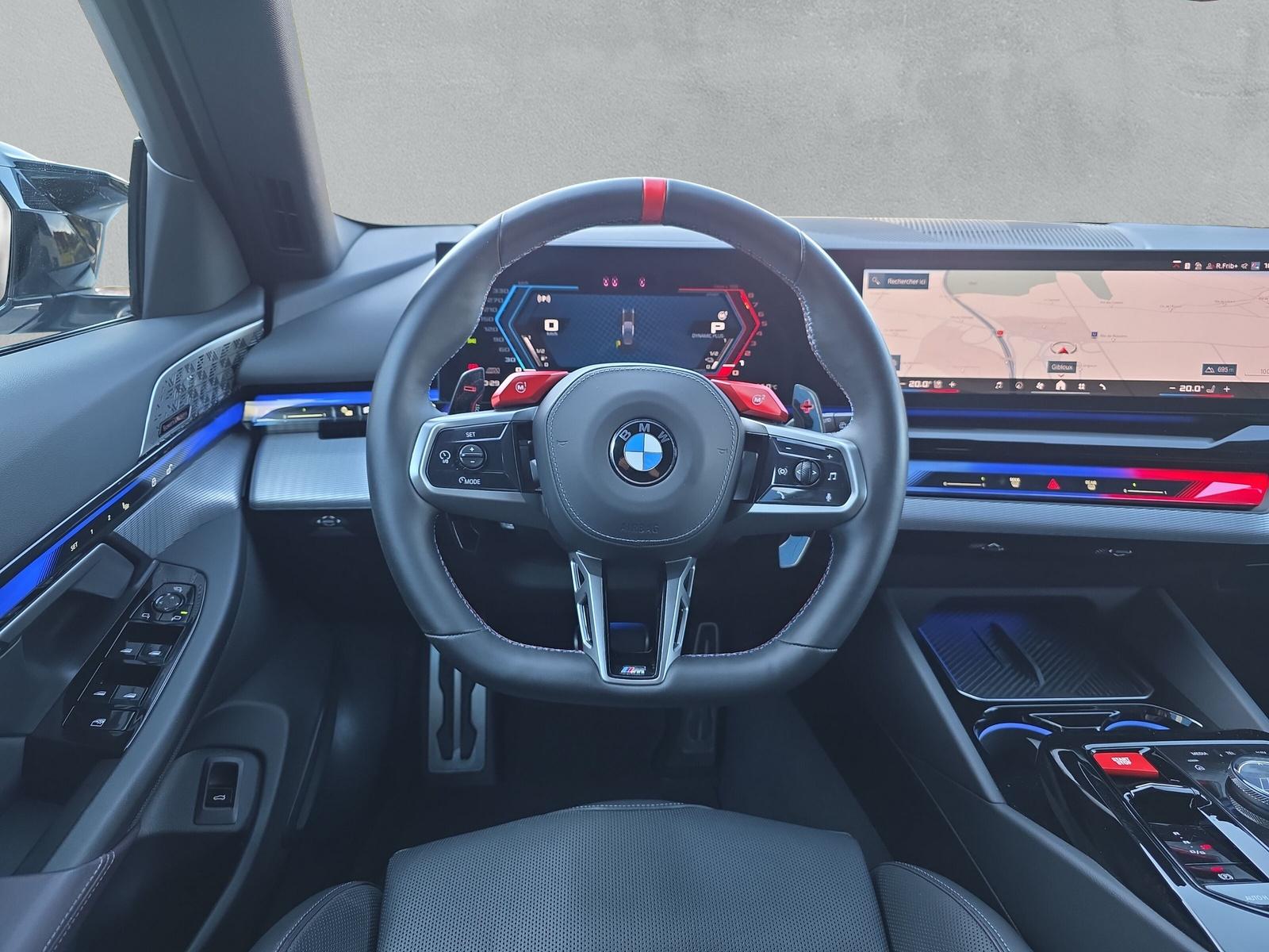 BMW M5 xDrive Touring (CH) * Individual Storm Bay * - 21