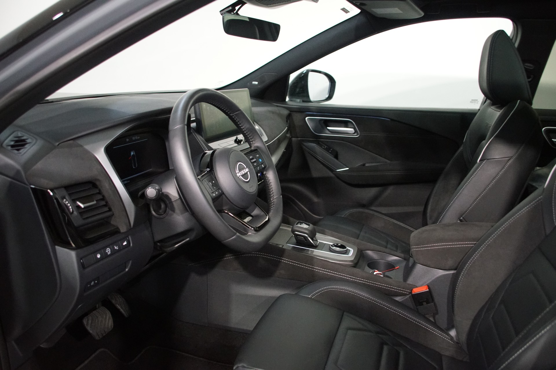 NISSAN Qashqai 1.3 DIG-T MHEV *N-Design* Xtronic 4x4 CH - 14