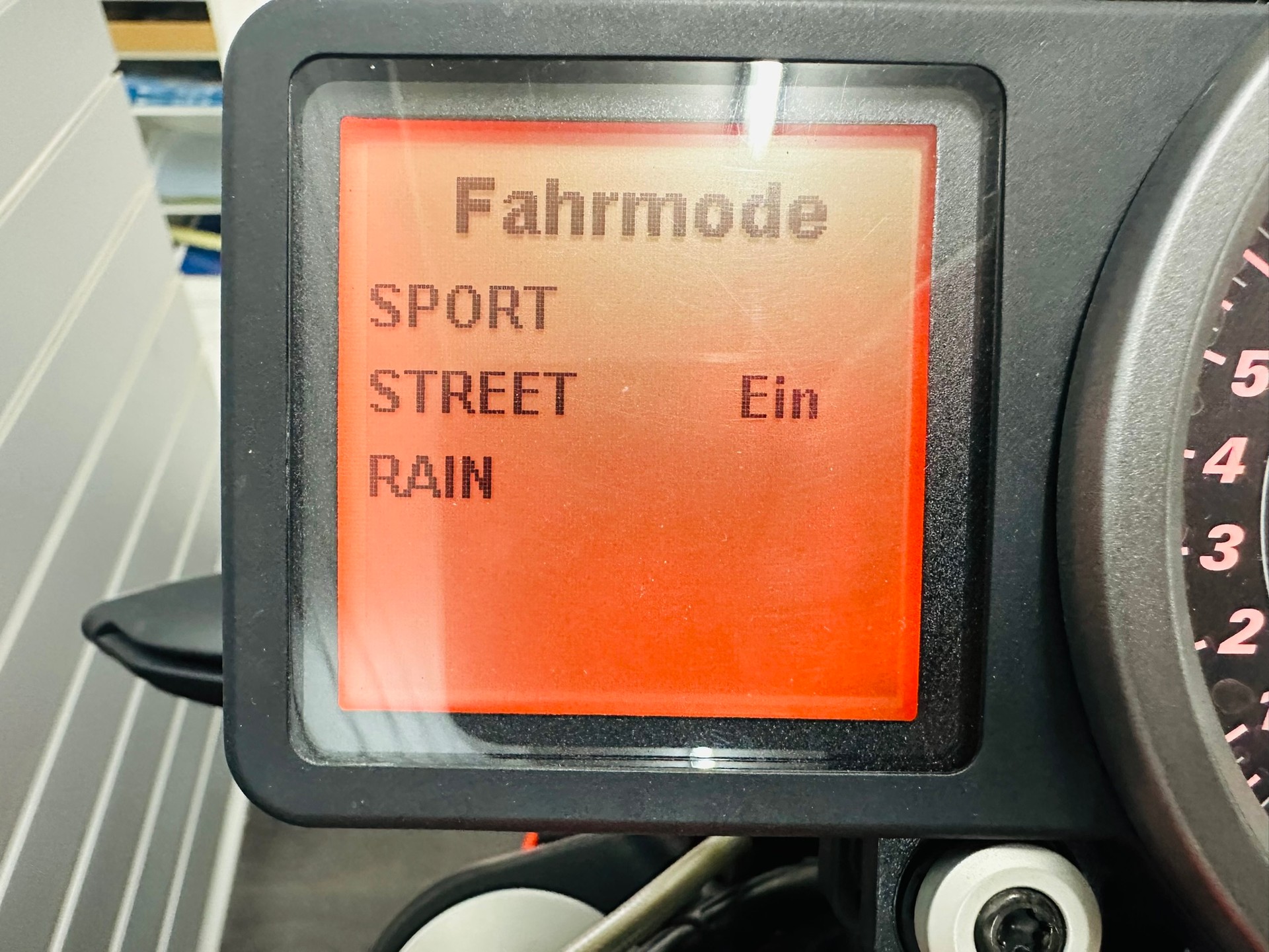 KTM 1290 Super Duke R - 9