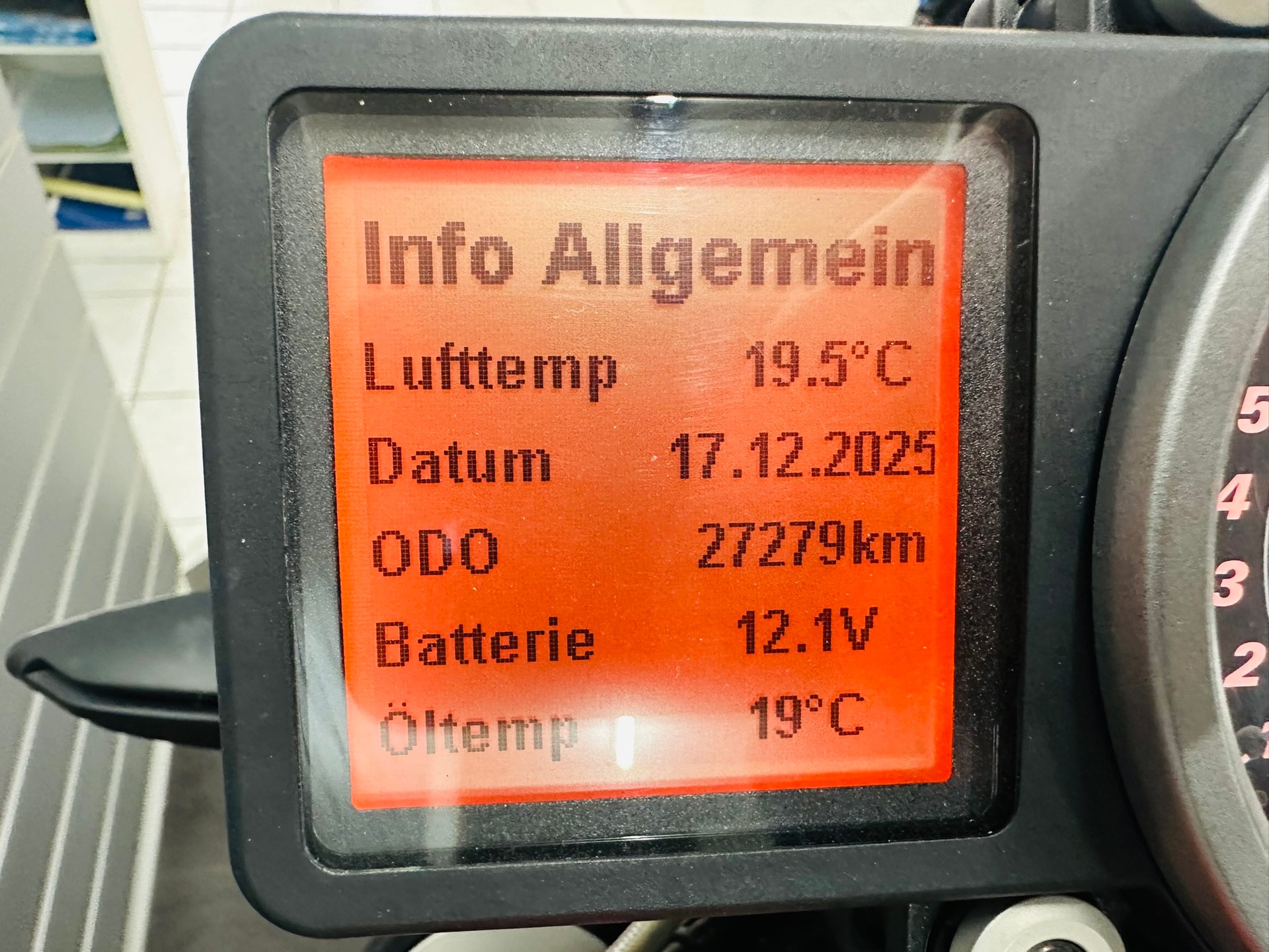 KTM 1290 Super Duke R - 8