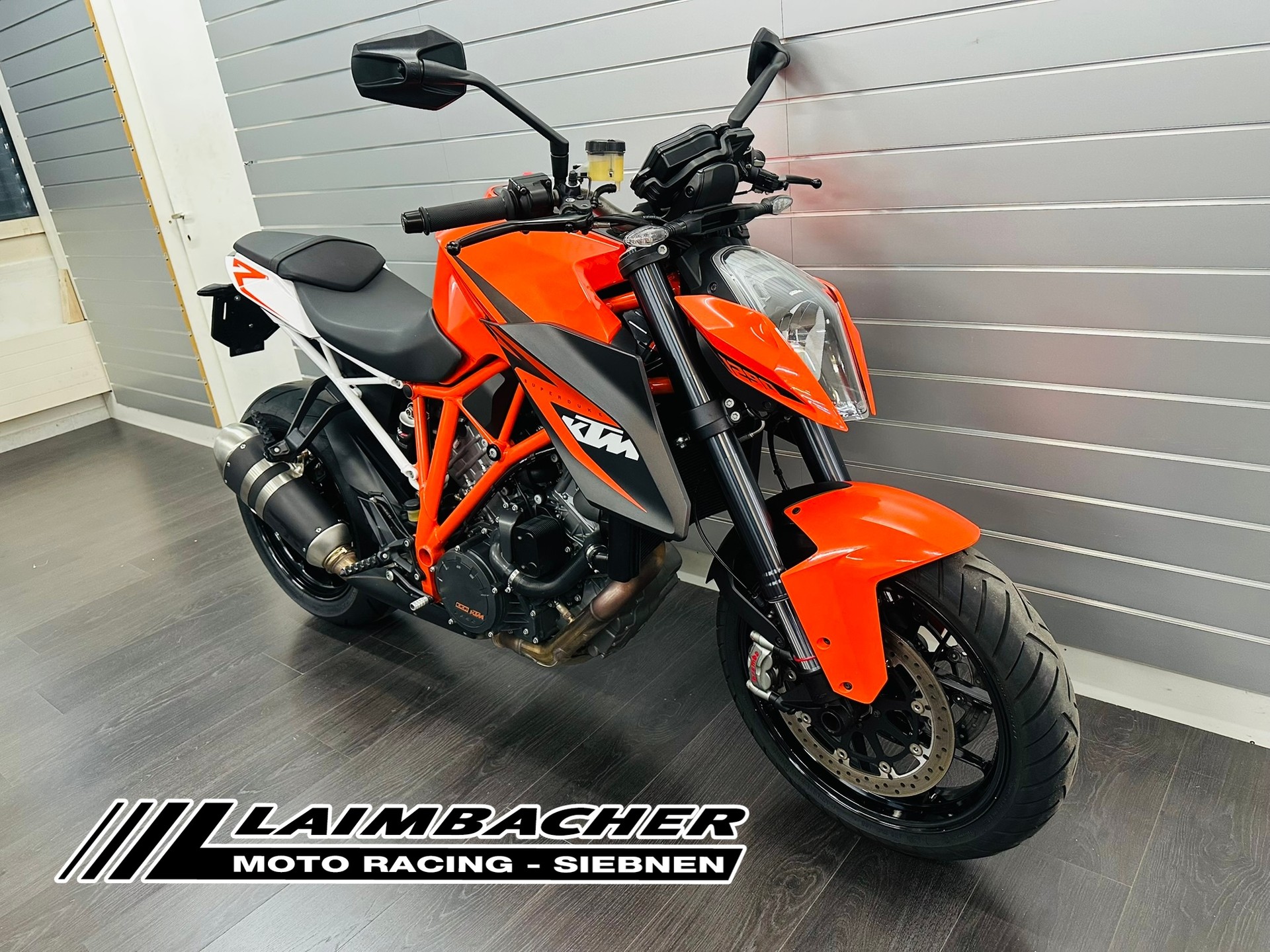 KTM 1290 Super Duke R - 3
