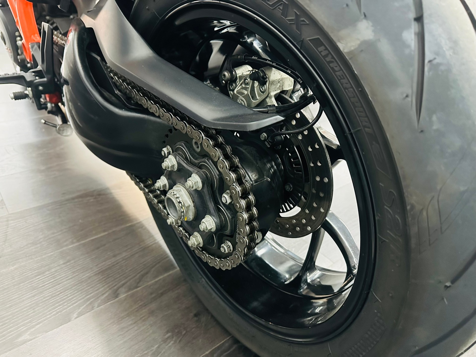 KTM 1290 Super Duke R - 7