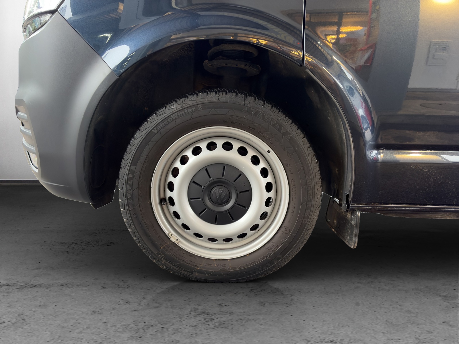 VW T6.1 Caravelle 2.0 TDI Trendline Liberty DSG LWB - 13