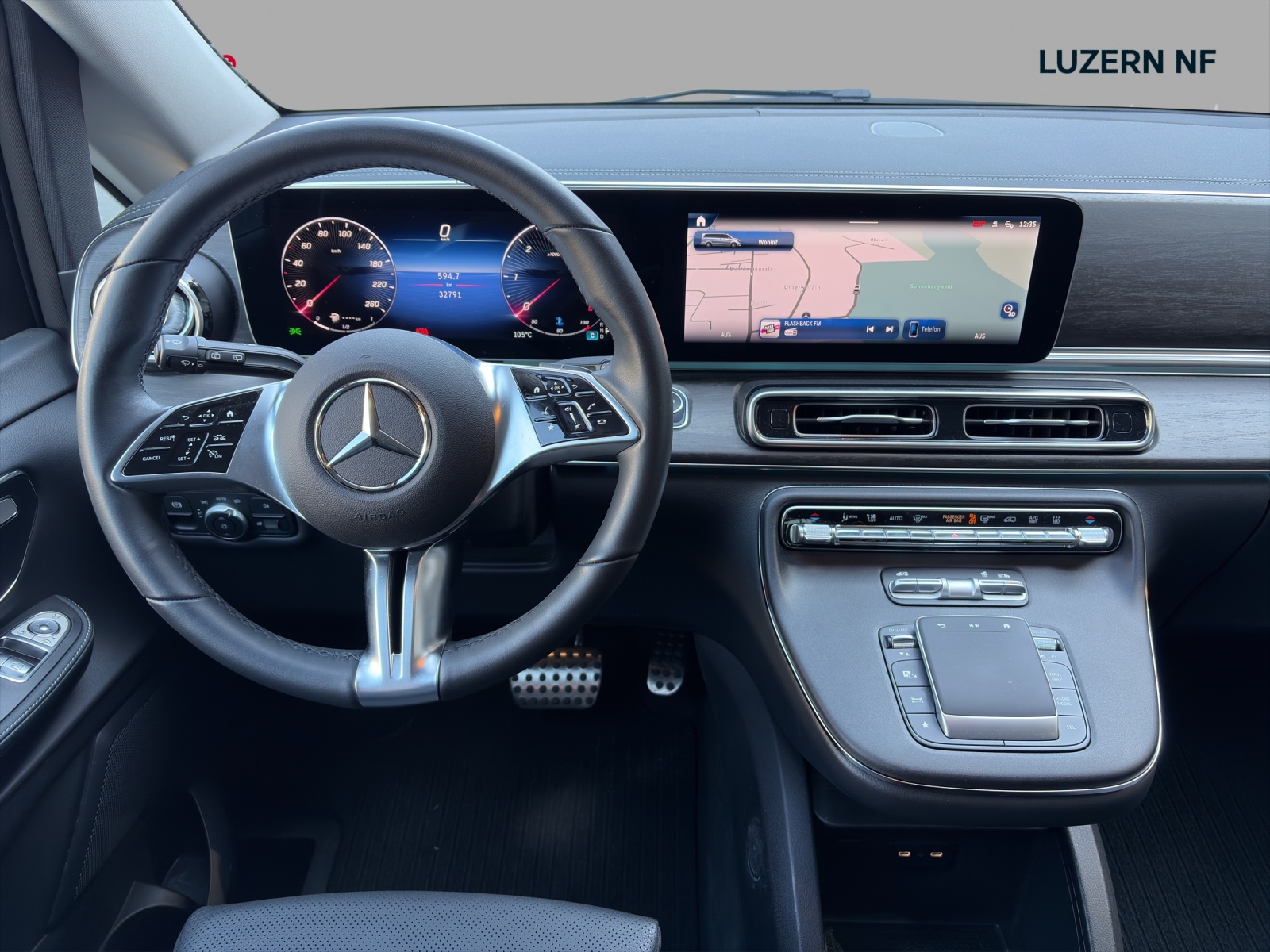 MERCEDES-BENZ V 300 d Avantgarde kompakt 4Matic 9G-Tronic - 12