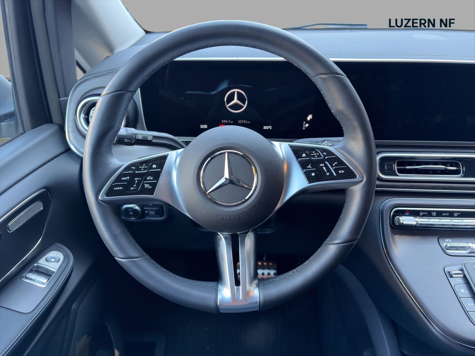 MERCEDES-BENZ V 300 d Avantgarde kompakt 4Matic 9G-Tronic - 11