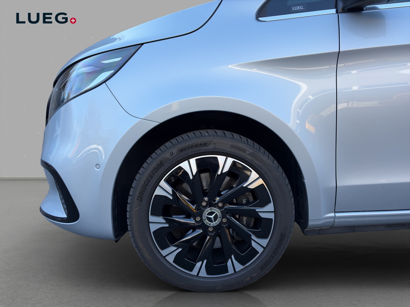 MERCEDES-BENZ V 300 d Avantgarde kompakt 4Matic 9G-Tronic - 16