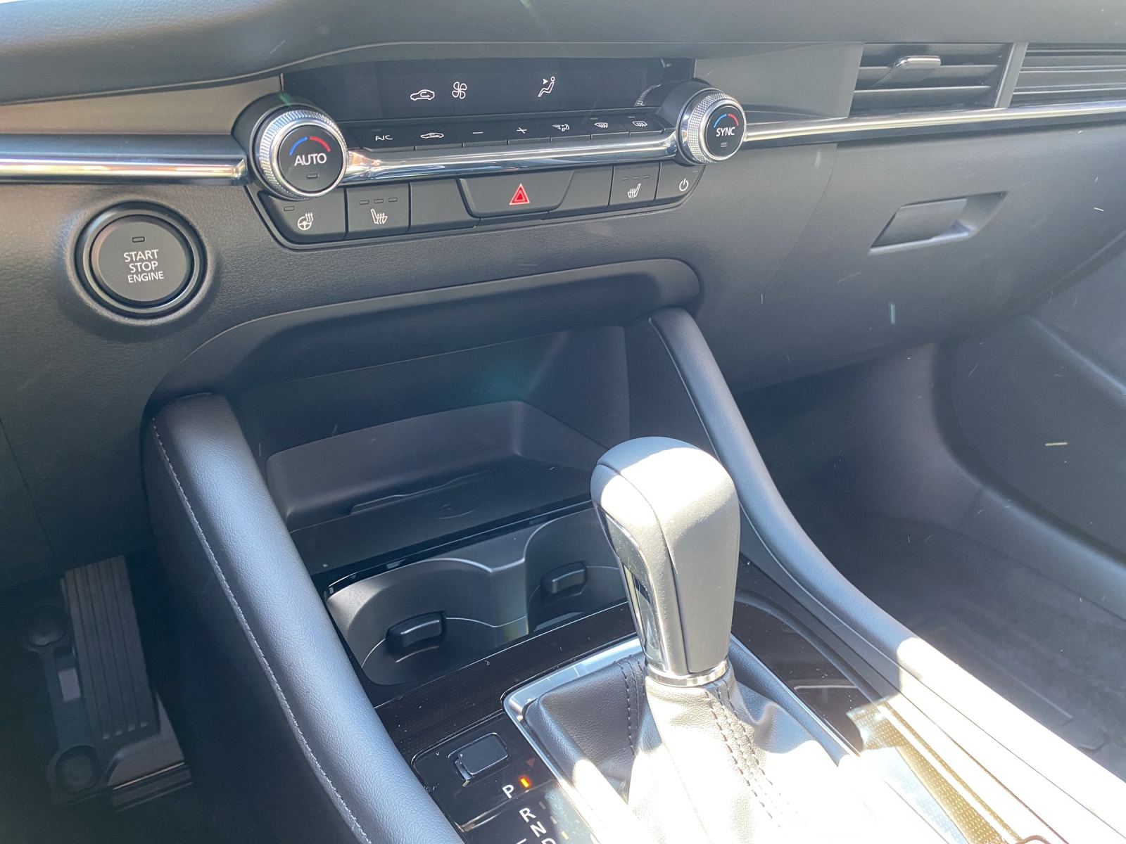 MAZDA 3 Hatchback SKYACTIV-G M Hybrid 140 Centre Line Automat - 15