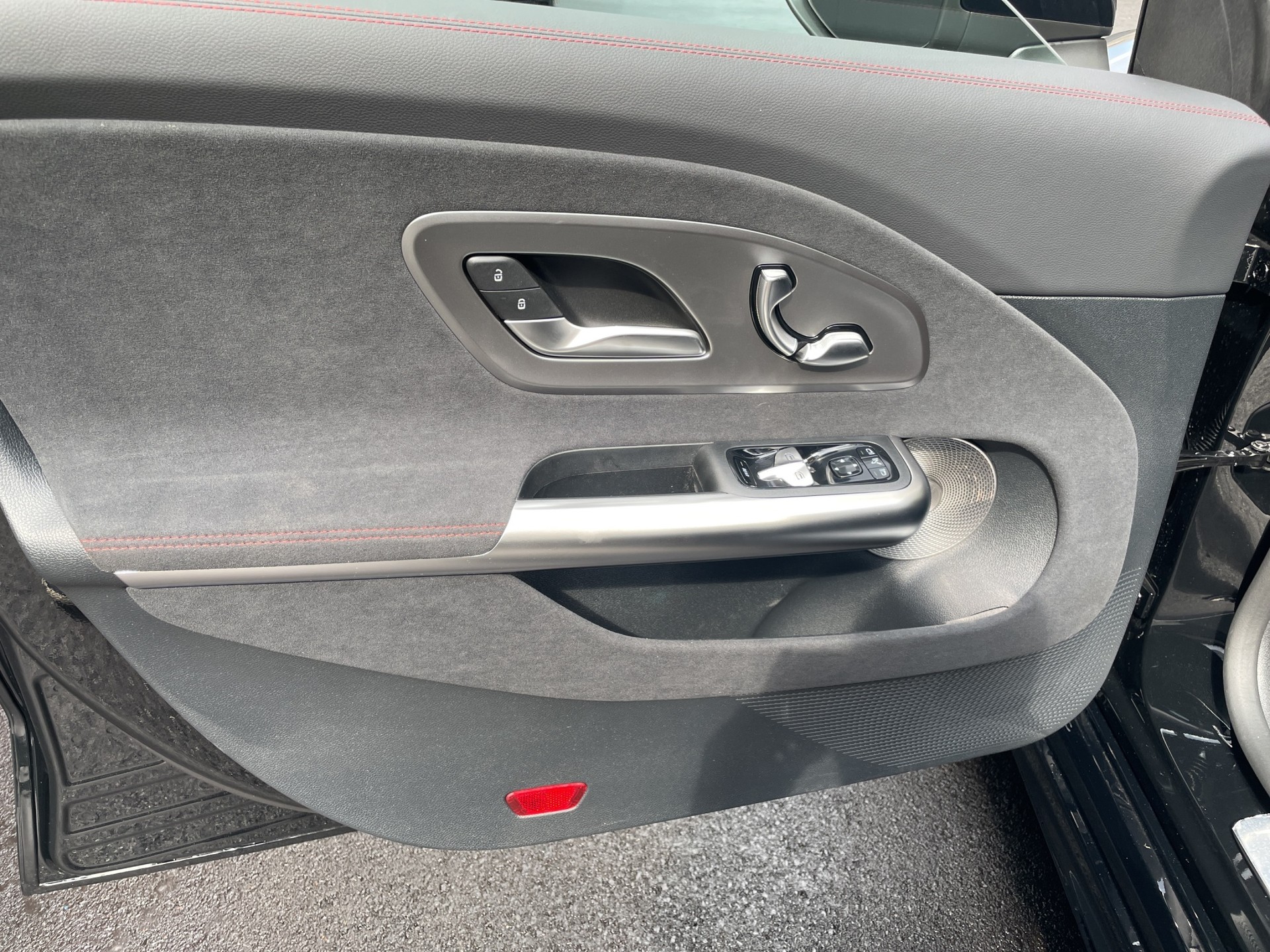 MERCEDES-BENZ CLA 200 8G-DCT 4Matic - 13