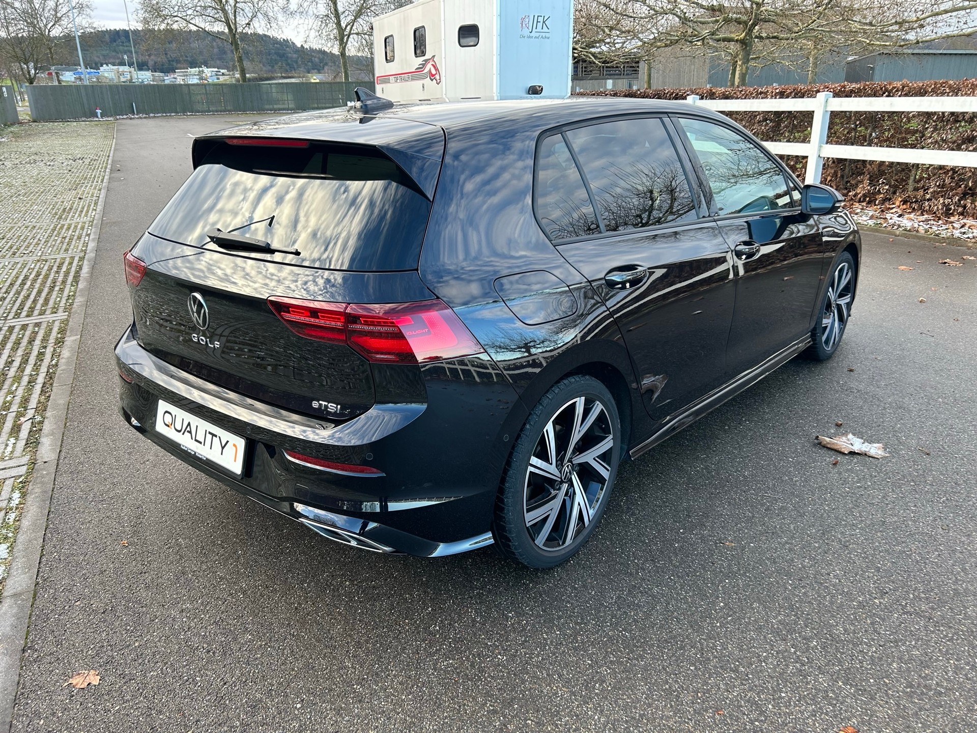 VW Golf 1.5 eTSI mHEV ACT R-Line DSG - 5