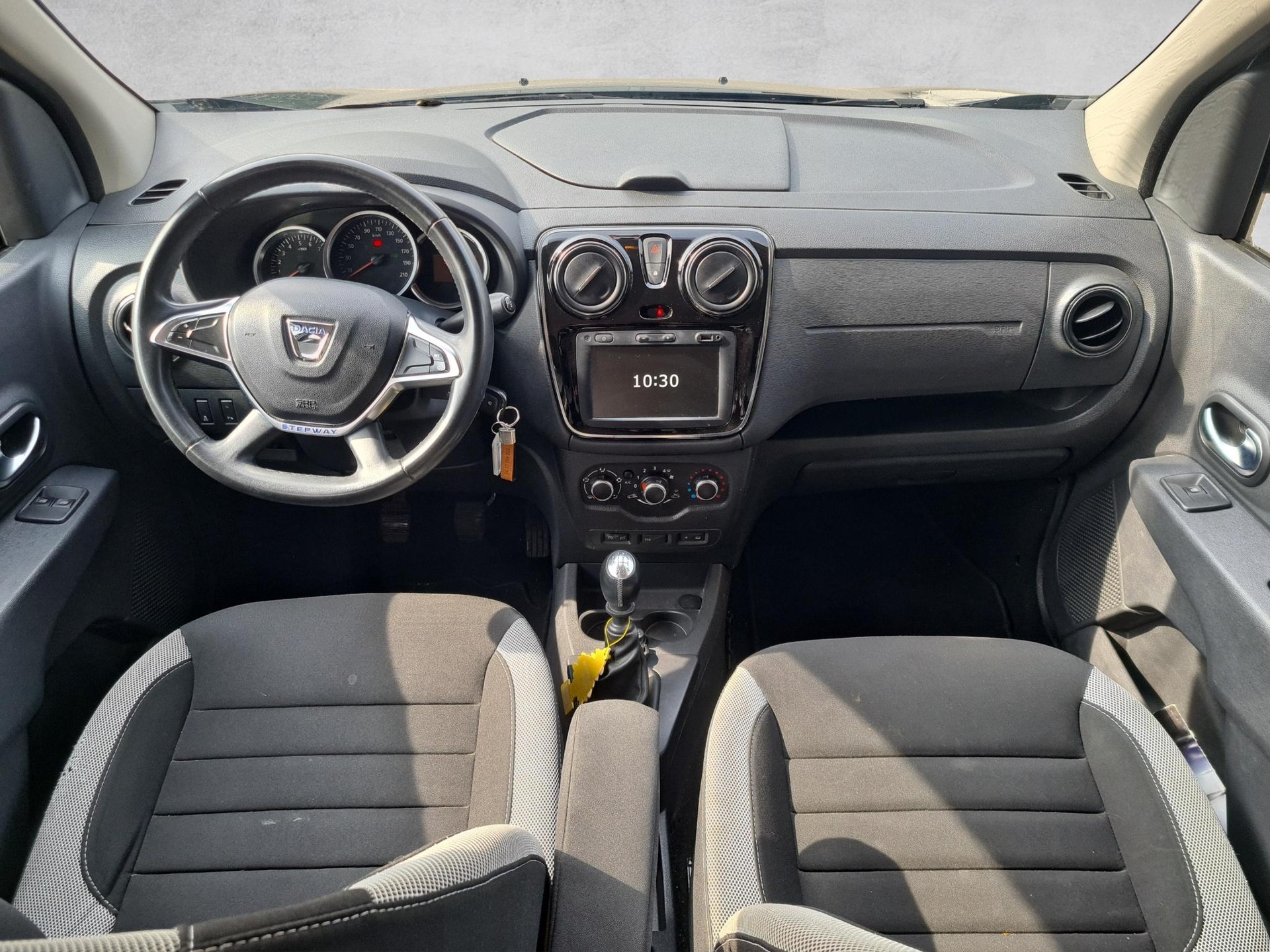 DACIA Lodgy 1.3 TCe Stepway S/S 7P - 11