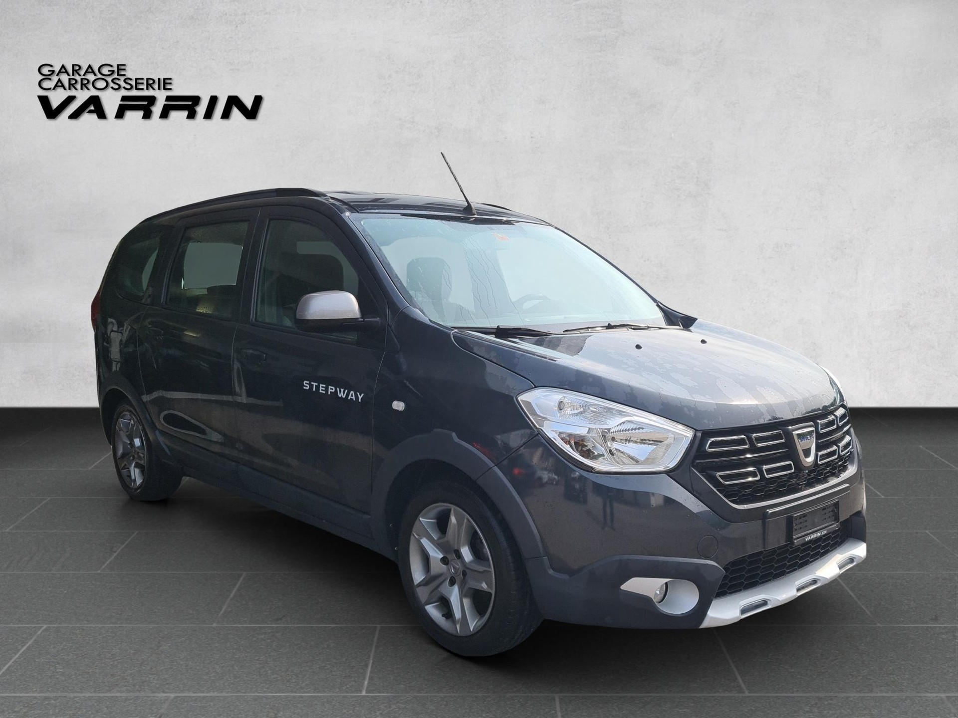 DACIA Lodgy 1.3 TCe Stepway S/S 7P - 8