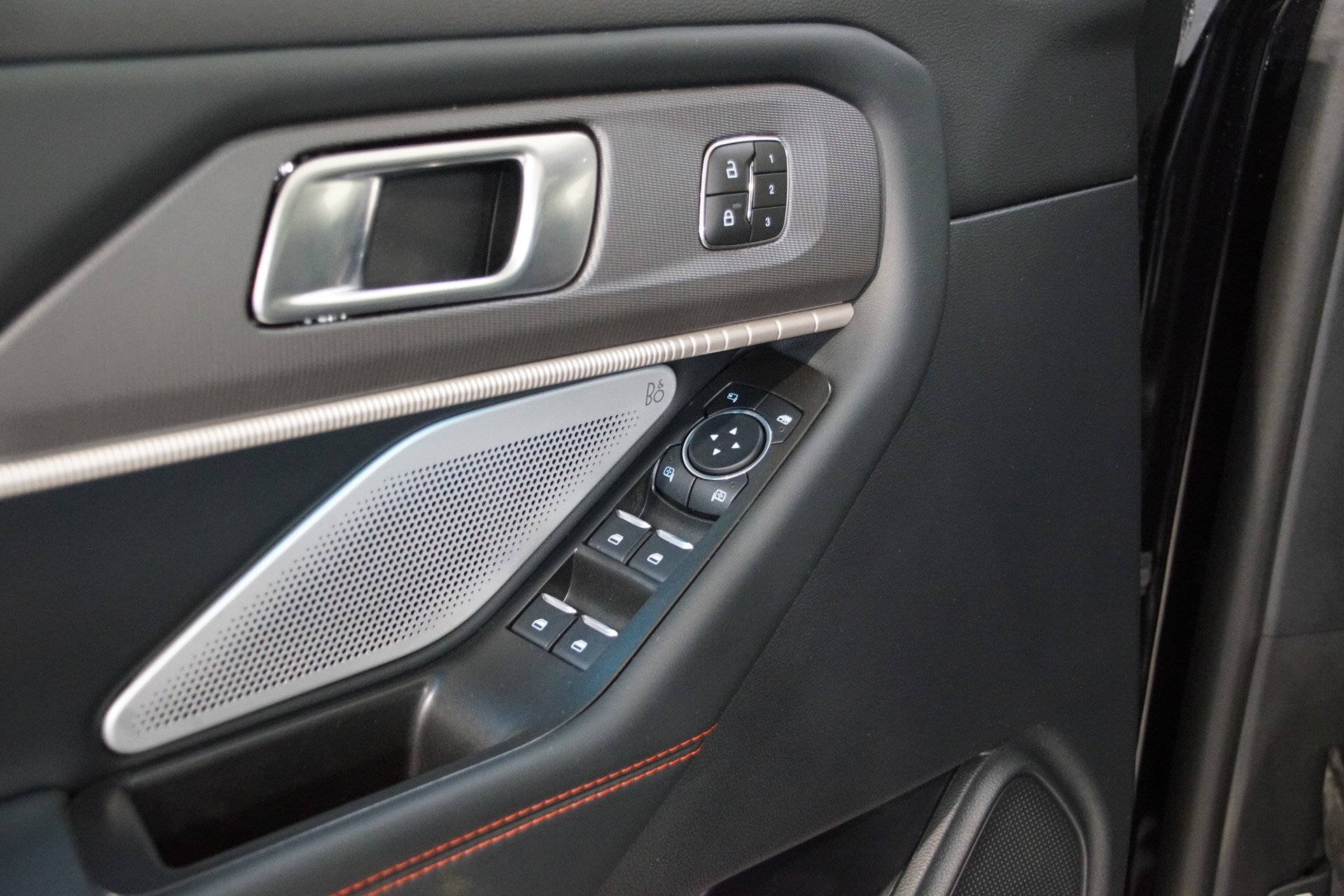 FORD Explorer 3.0 ST Benzin 400 PS - 21