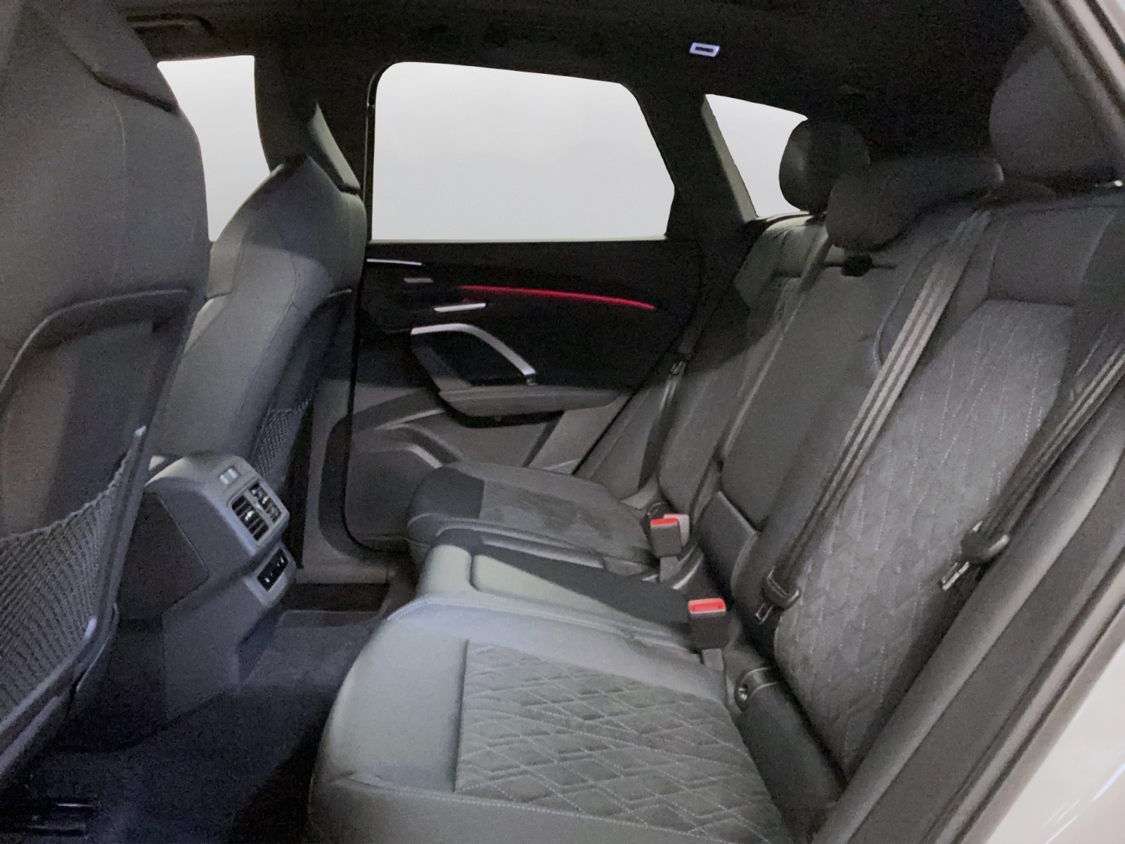 AUDI Q5 TFSI quatto 150 kW S-tronic - 11