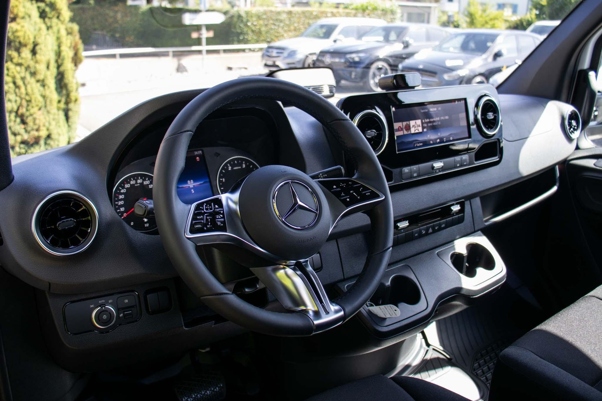 MERCEDES-BENZ Sprinter 319 CDI SELECT CH L - 8