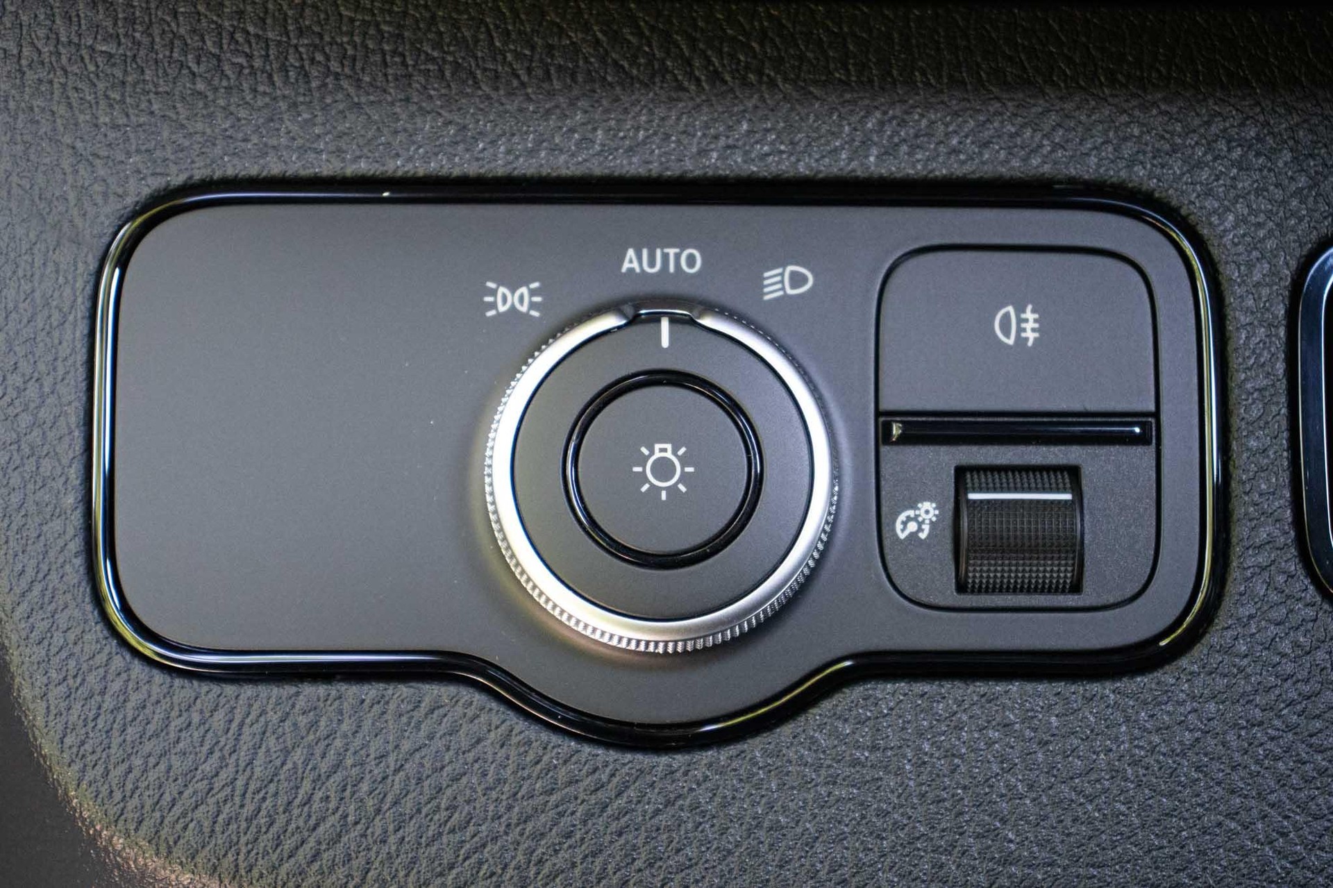 MERCEDES-BENZ Sprinter 319 CDI SELECT CH L - 11
