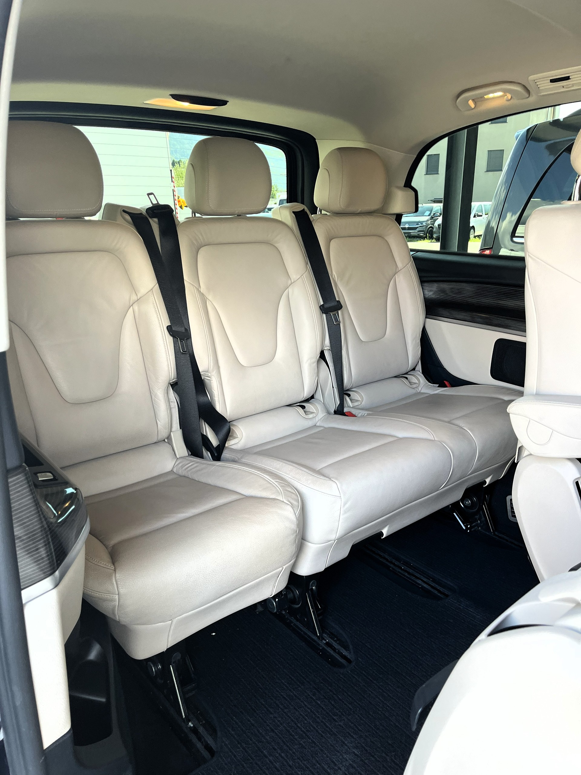 MERCEDES-BENZ V 300 d Avantgarde kompakt 4Matic 9G-Tronic - 15