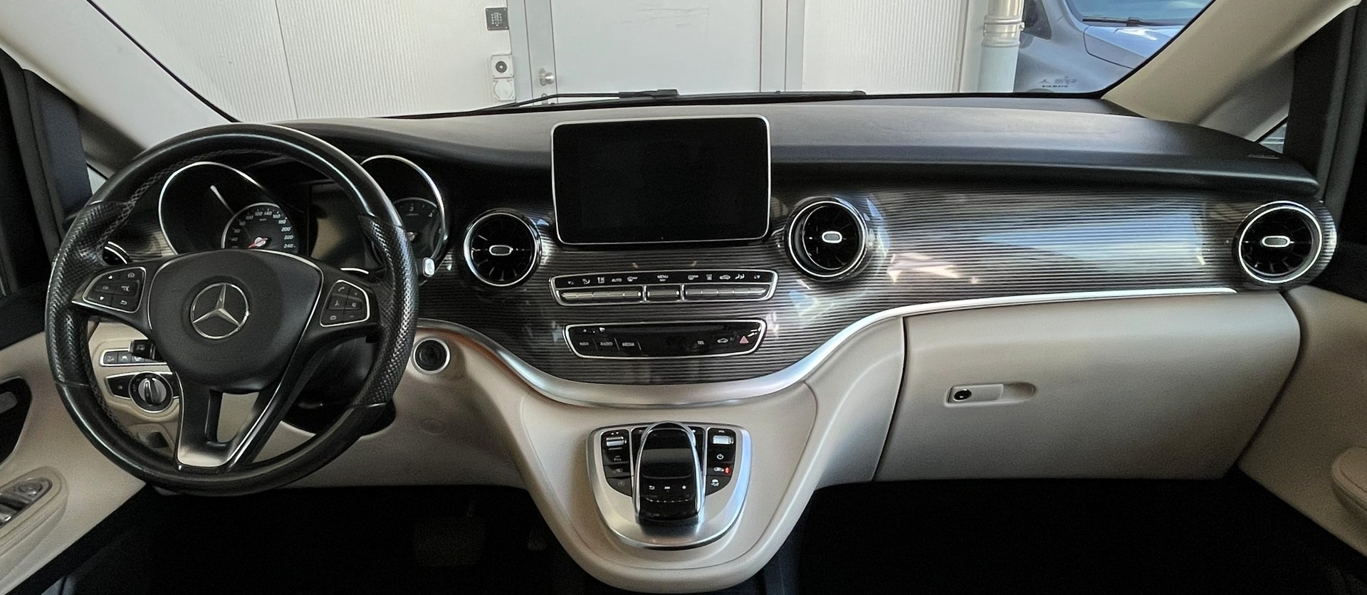 MERCEDES-BENZ V 300 d Avantgarde kompakt 4Matic 9G-Tronic - 10