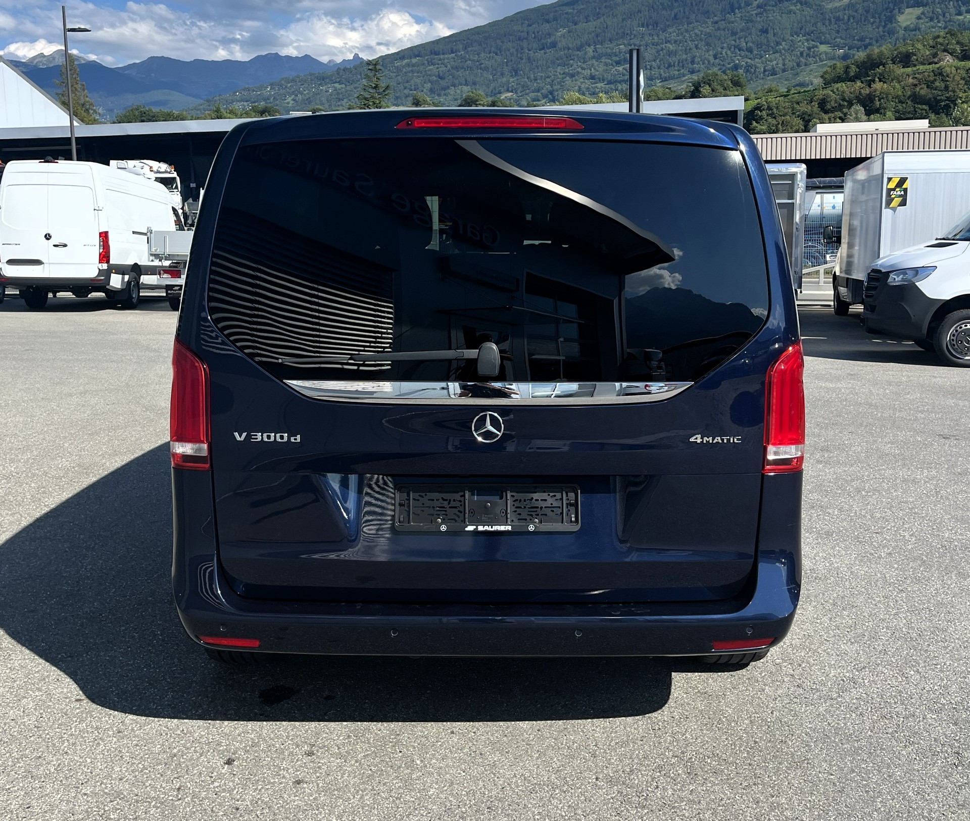 MERCEDES-BENZ V 300 d Avantgarde kompakt 4Matic 9G-Tronic - 4