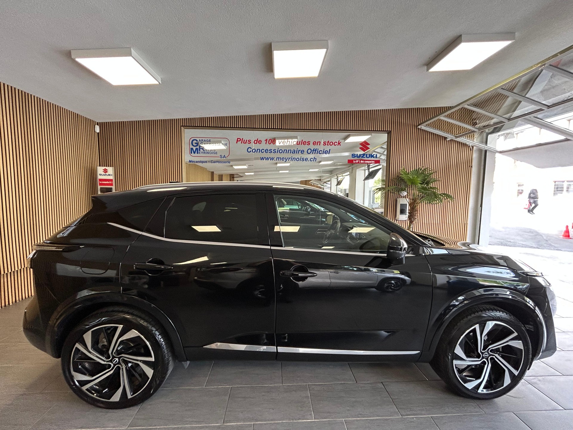 NISSAN Qashqai 1.3 DIG-T 158 Tekna+