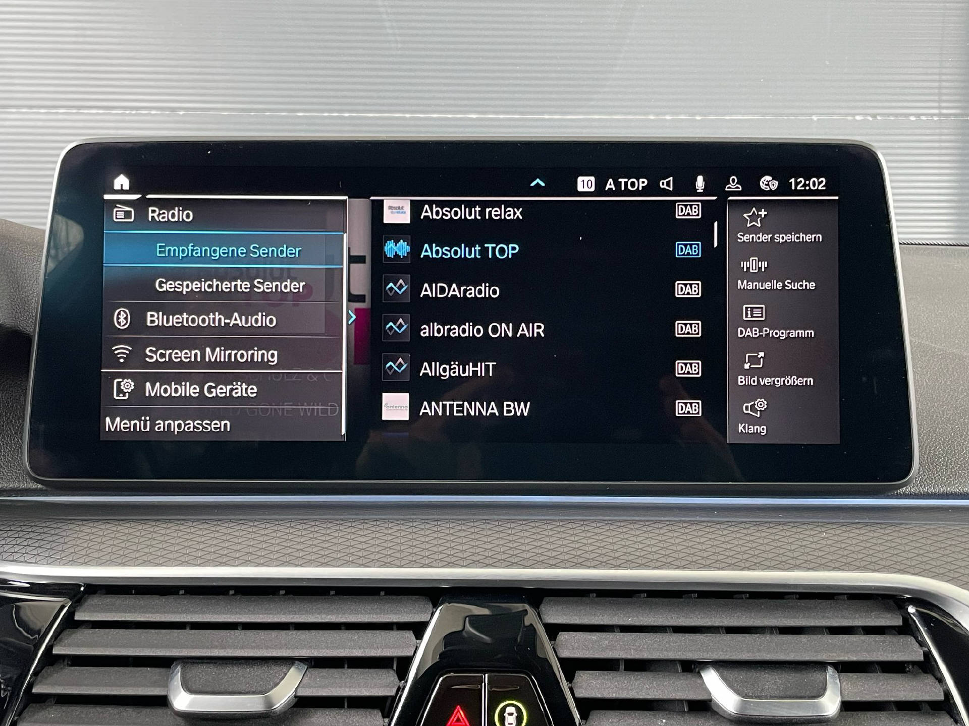 BMW 530e xDrive SAG Touring-13