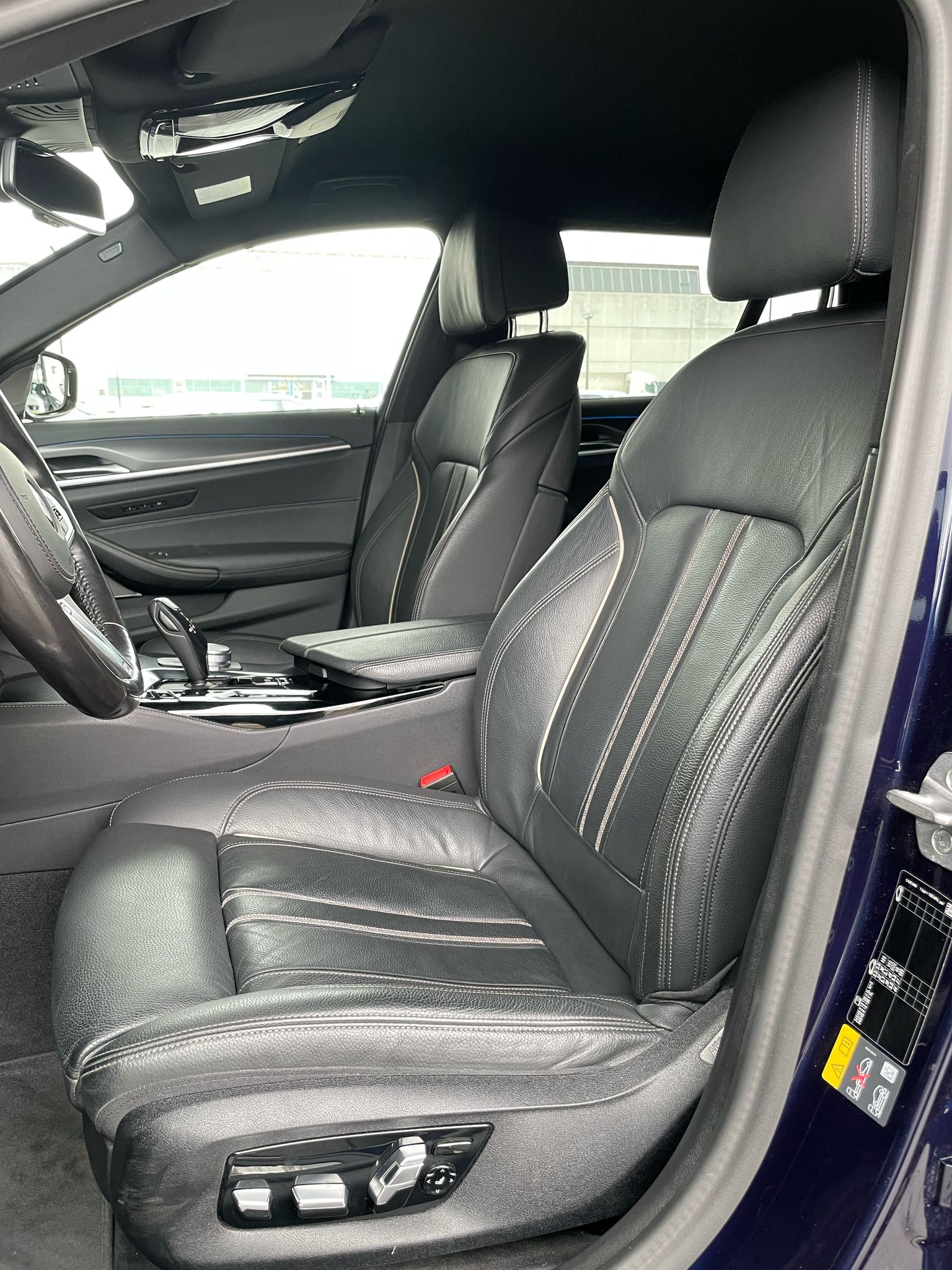 BMW 530e xDrive SAG Touring-6