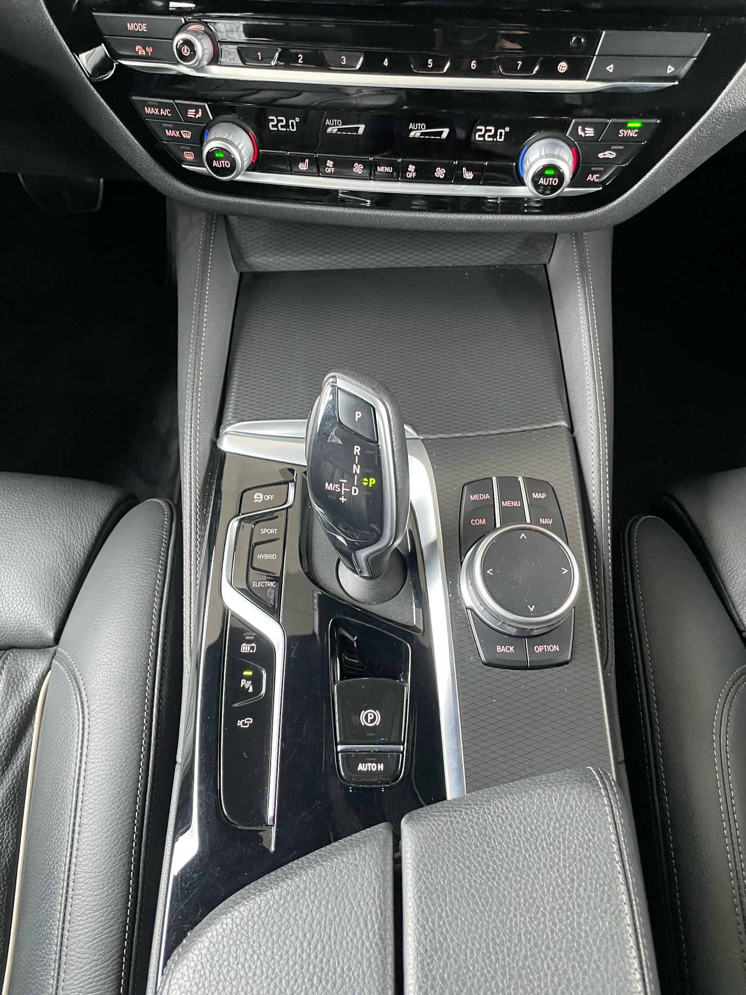 BMW 530e xDrive SAG Touring-14