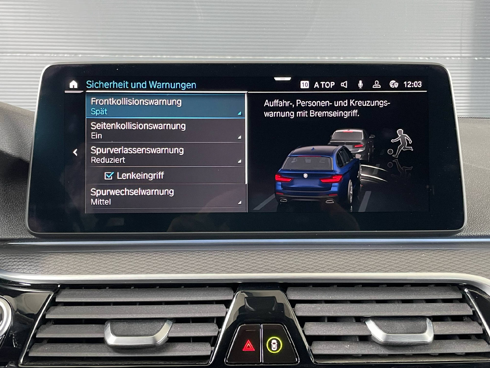 BMW 530e xDrive SAG Touring-11