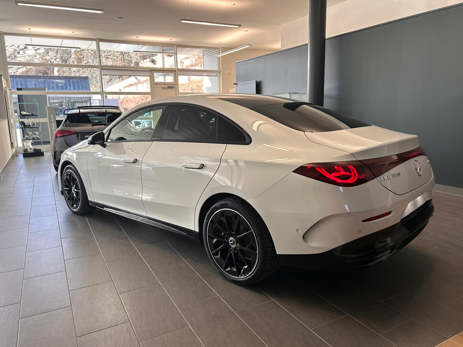 MERCEDES-BENZ CLA 350 4 Matic 85 kWh EQ - 3