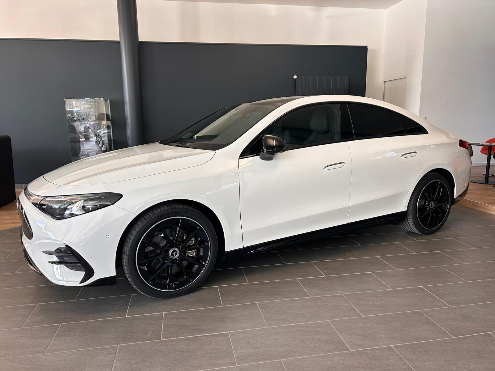 MERCEDES-BENZ CLA 350 4 Matic 85 kWh EQ - 2