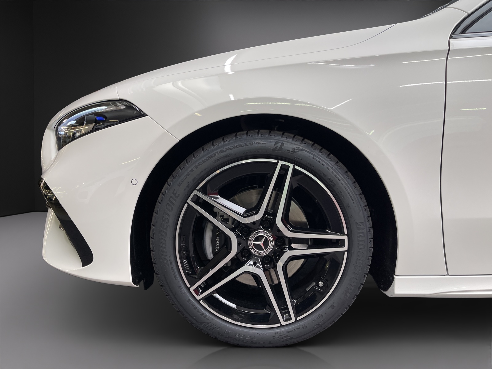 MERCEDES-BENZ A 200 Kompaktlimousine Night Star - 6