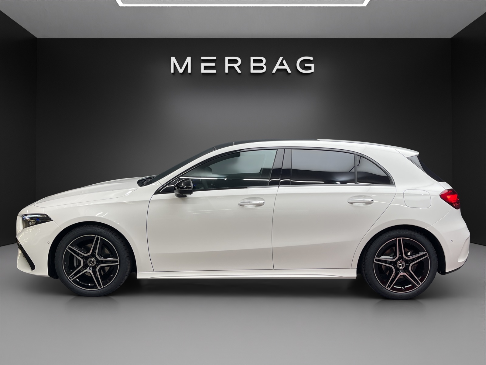 MERCEDES-BENZ A 200 Kompaktlimousine Night Star - 3