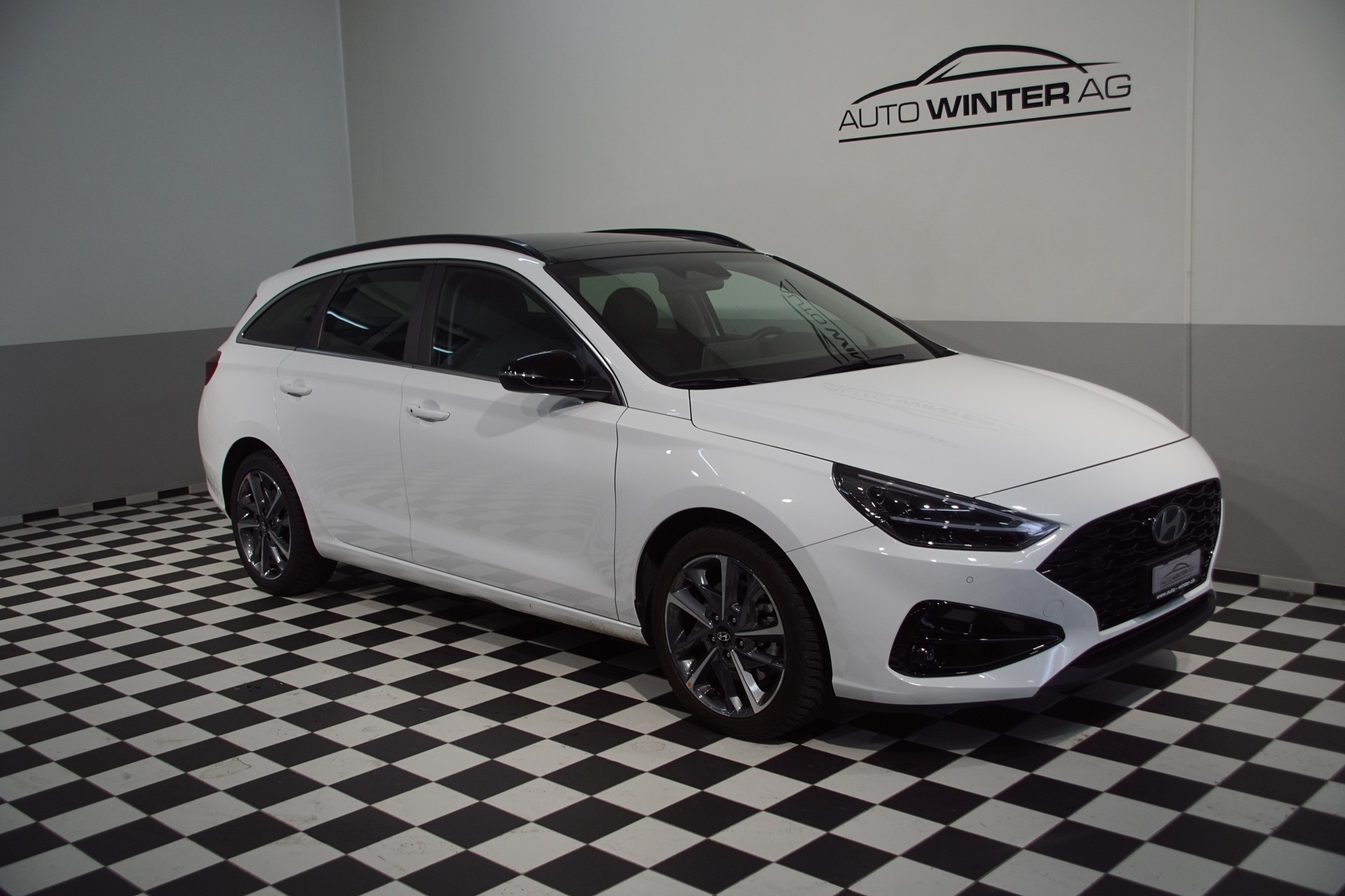 HYUNDAI i30 Wagon 1.5 T-GDi Vertex 48V MH DCT *swiss* - 2