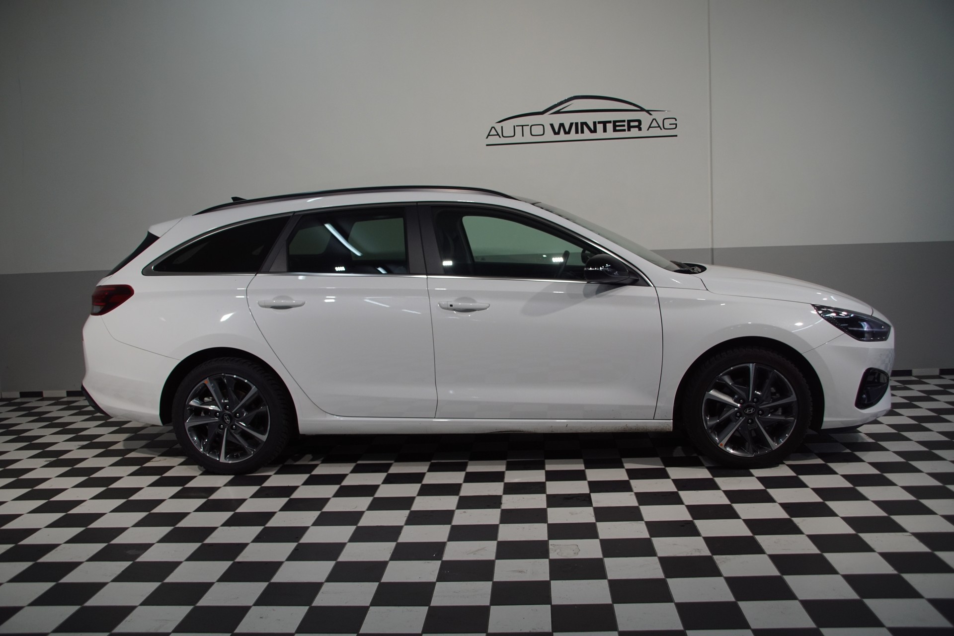 HYUNDAI i30 Wagon 1.5 T-GDi Vertex 48V MH DCT *swiss* - 5