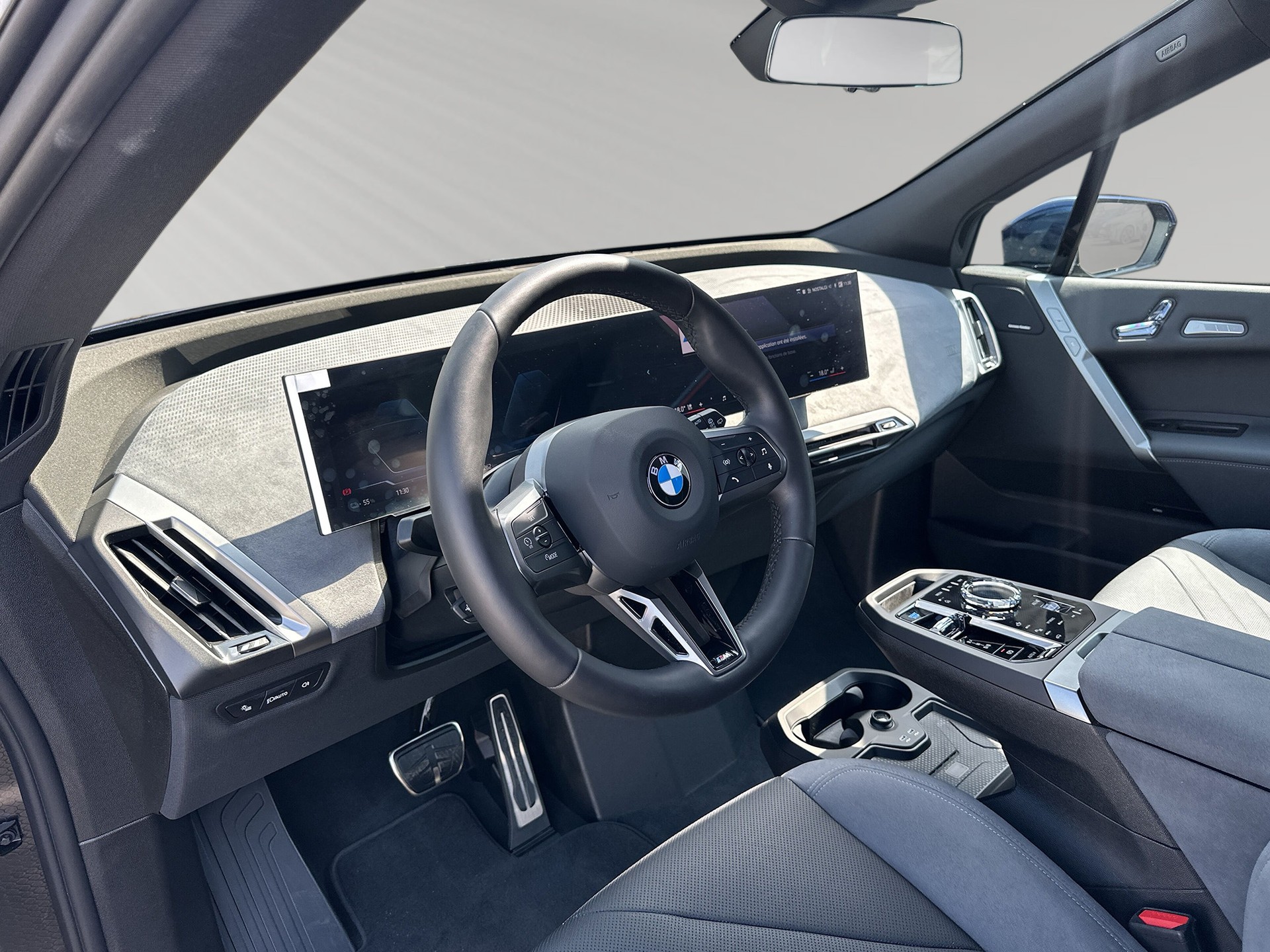 BMW iX xDrive60 M Sport Pro - 4