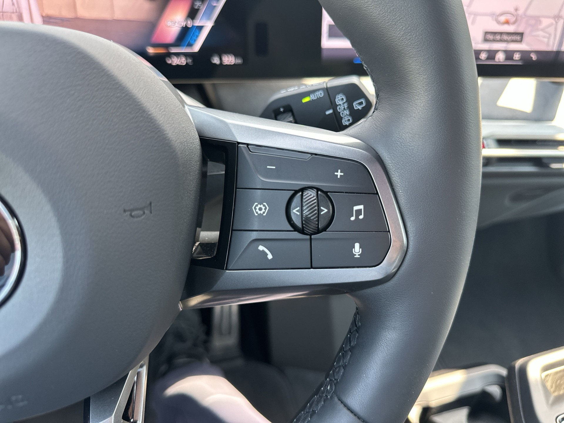 BMW iX xDrive60 M Sport Pro - 16