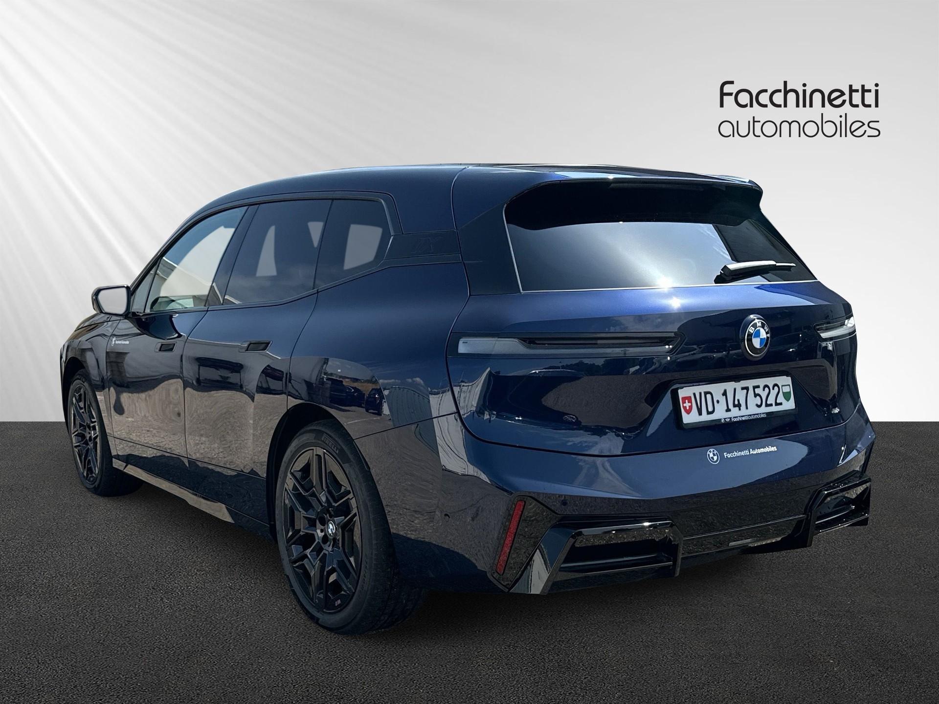 BMW iX xDrive60 M Sport Pro - 3