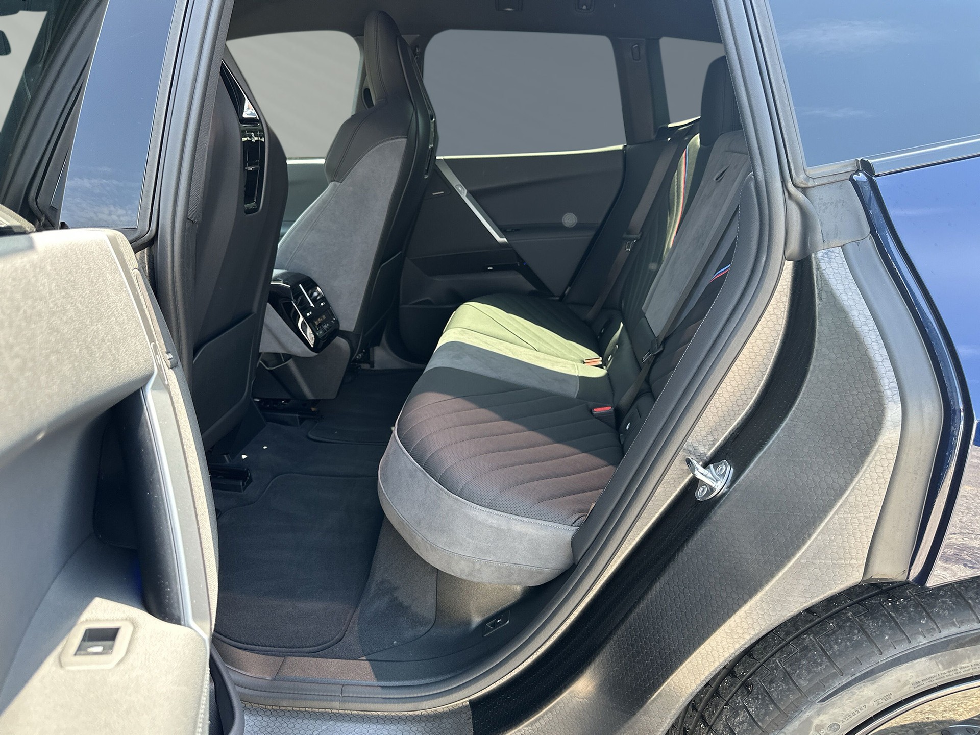 BMW iX xDrive60 M Sport Pro - 7
