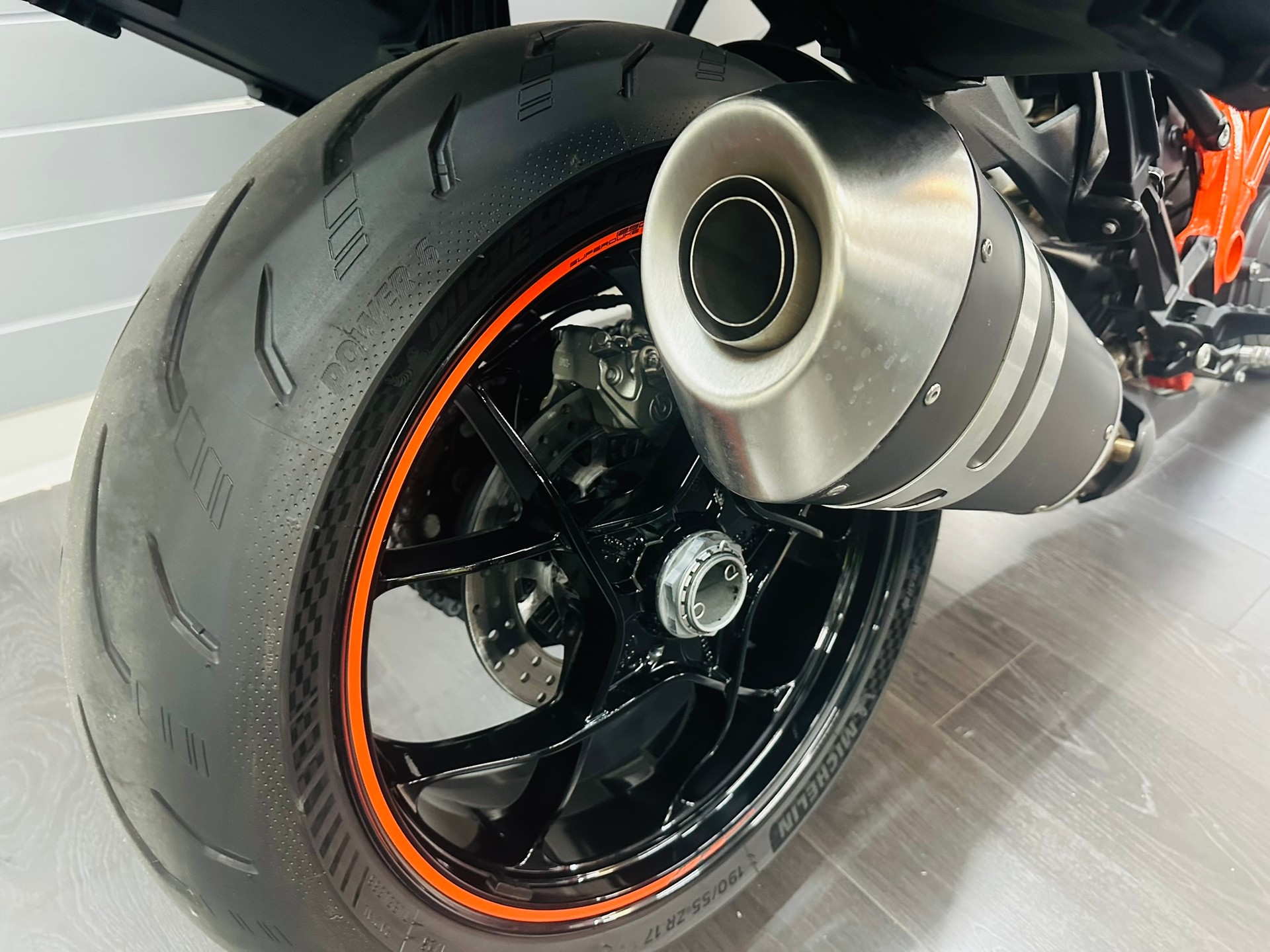 KTM 1290 Super Duke GT - 5