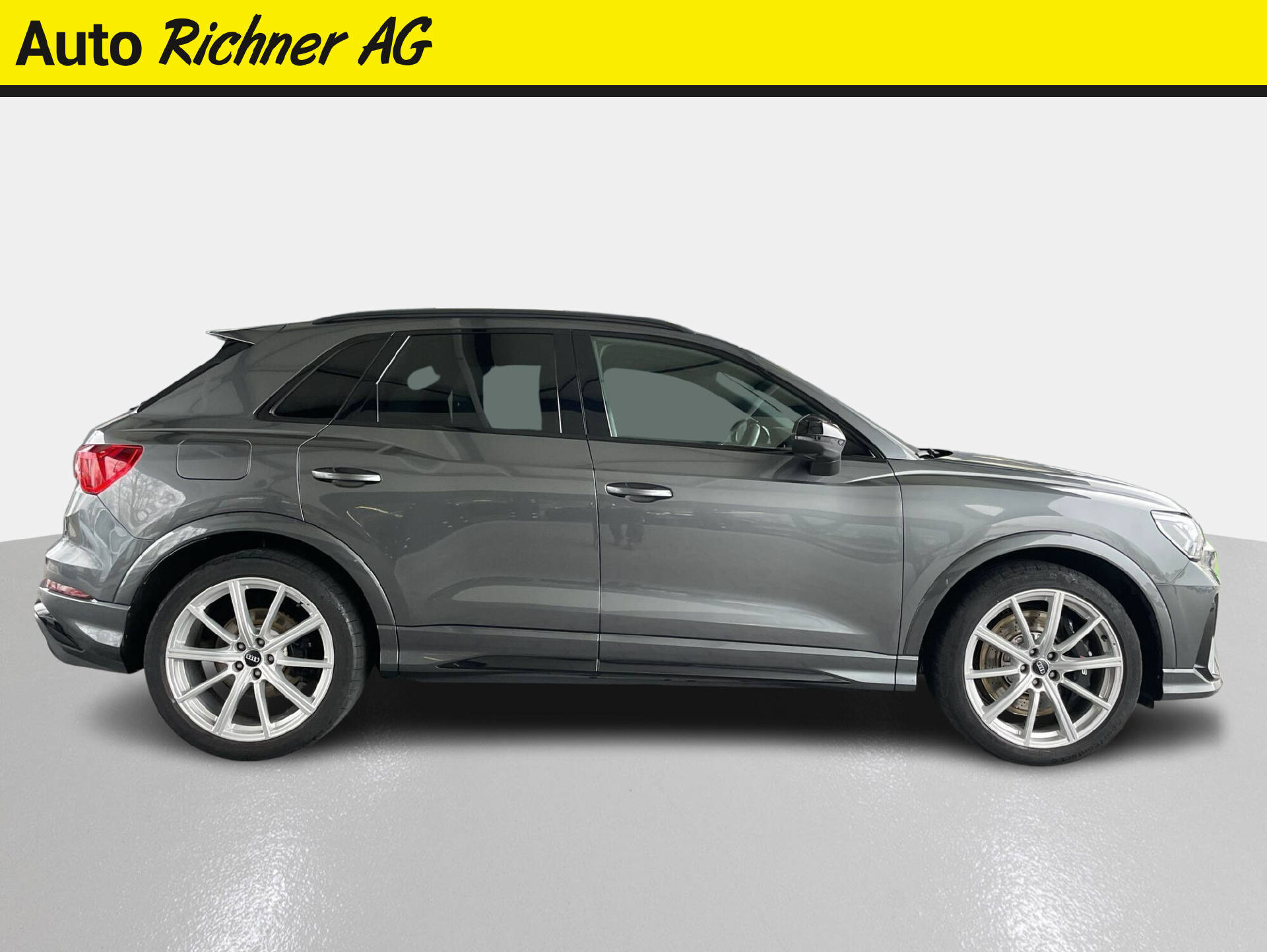 AUDI RS Q3 2.5 TFSI quattro S-Tronic-2